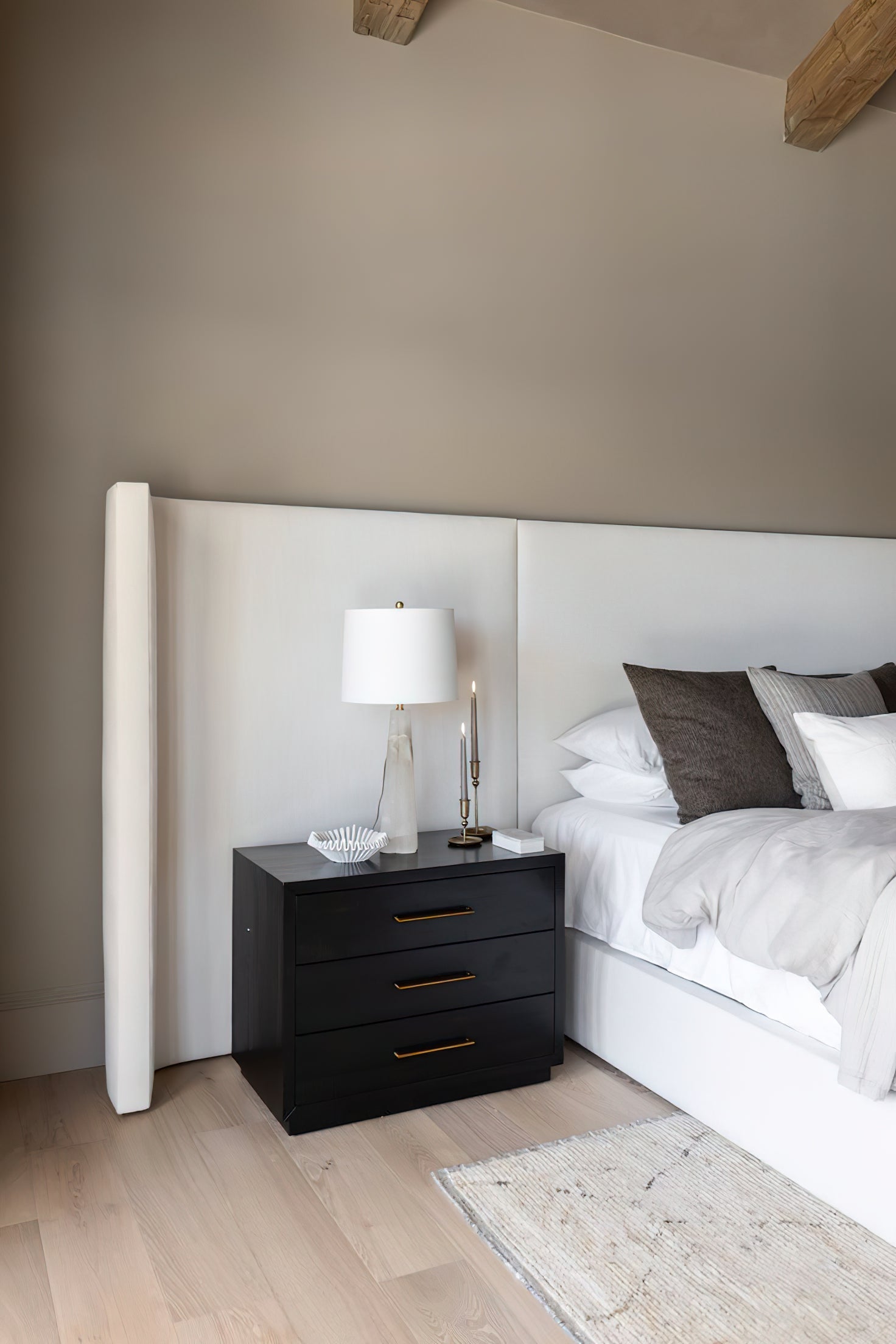 Elara Table Lamp