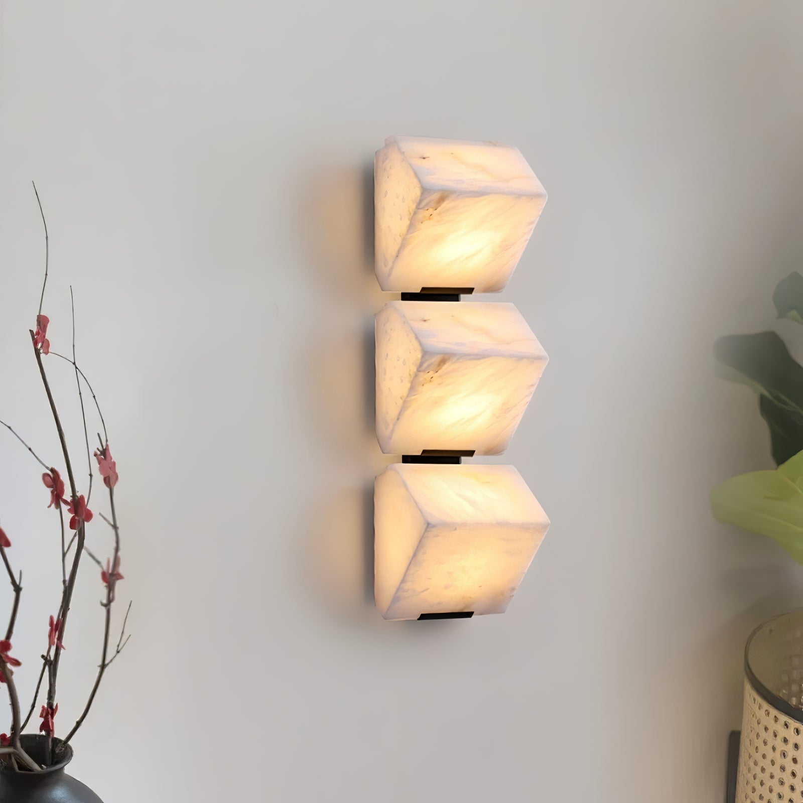 Dione Alabaster Wall Lamp-Neutral Decor