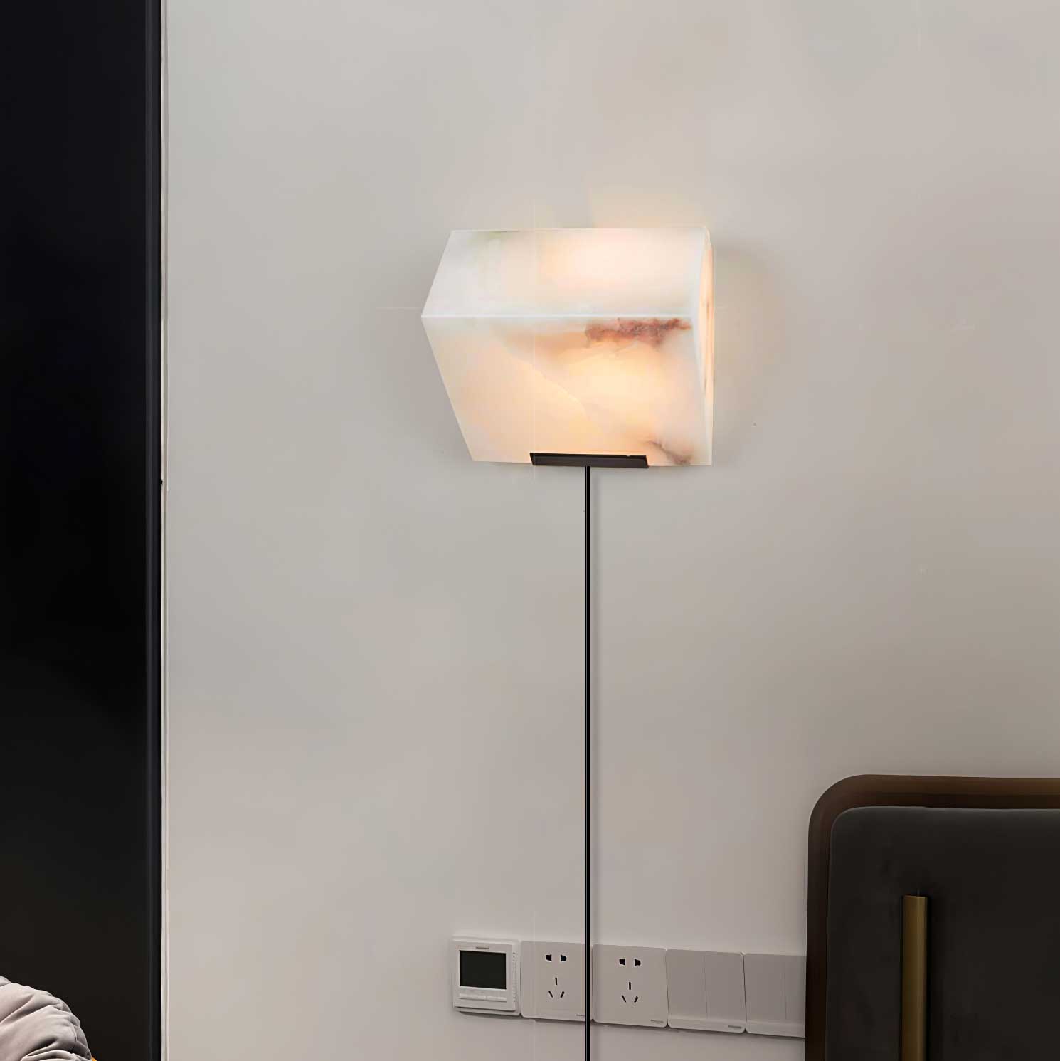 Dione Alabaster Wall Lamp-Neutral Decor