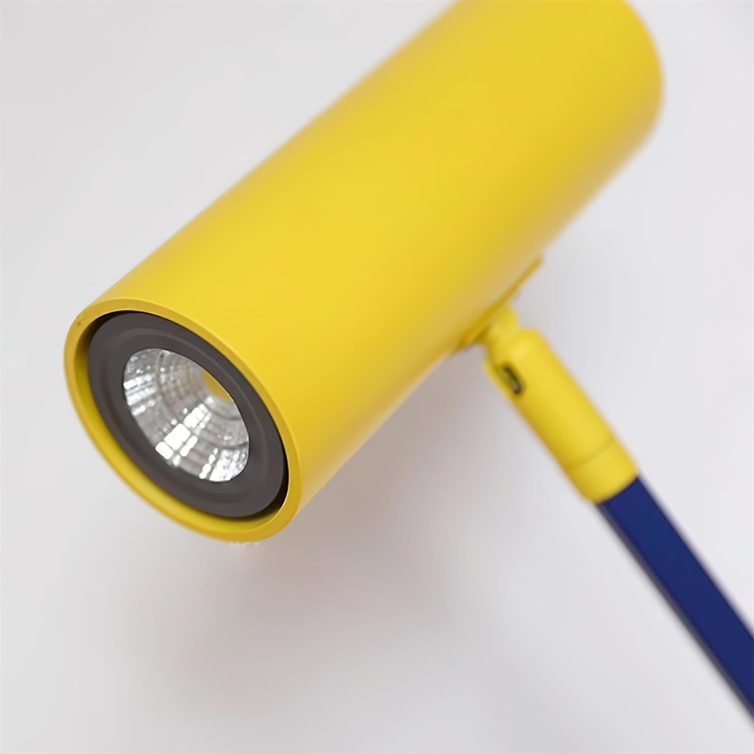 Ura Floor Lamp