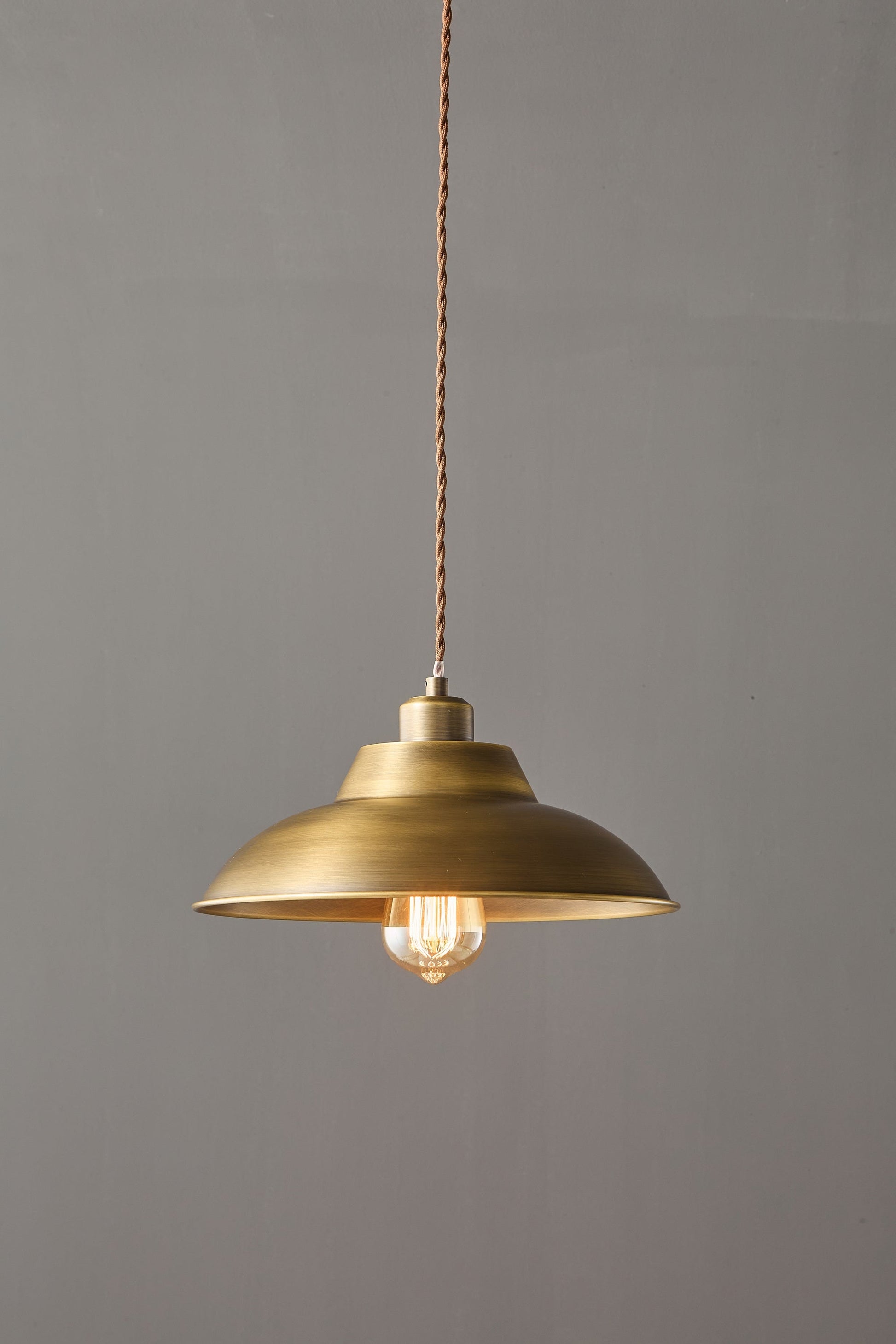 Close-up of the lamp's socket and upper housing.