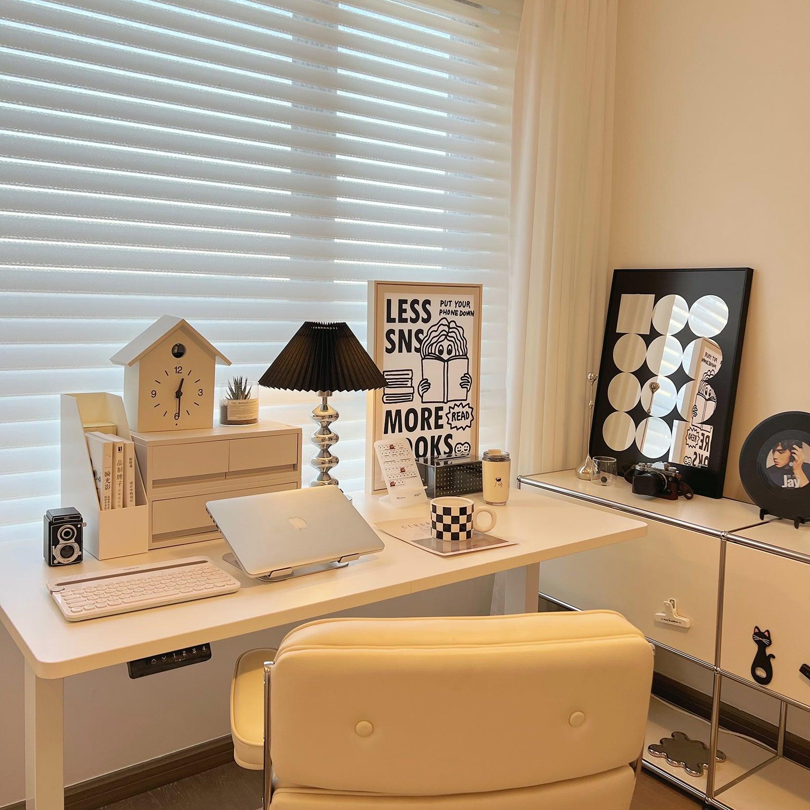 Cyris Retro Pleated Table Lamp-Neutral Decor