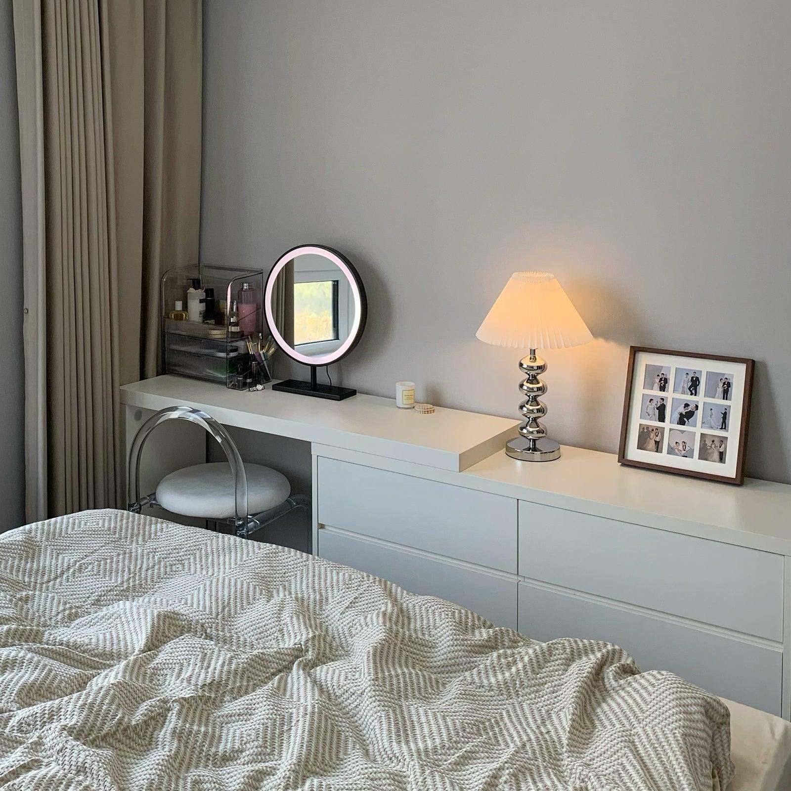 Cyris Retro Pleated Table Lamp-Neutral Decor