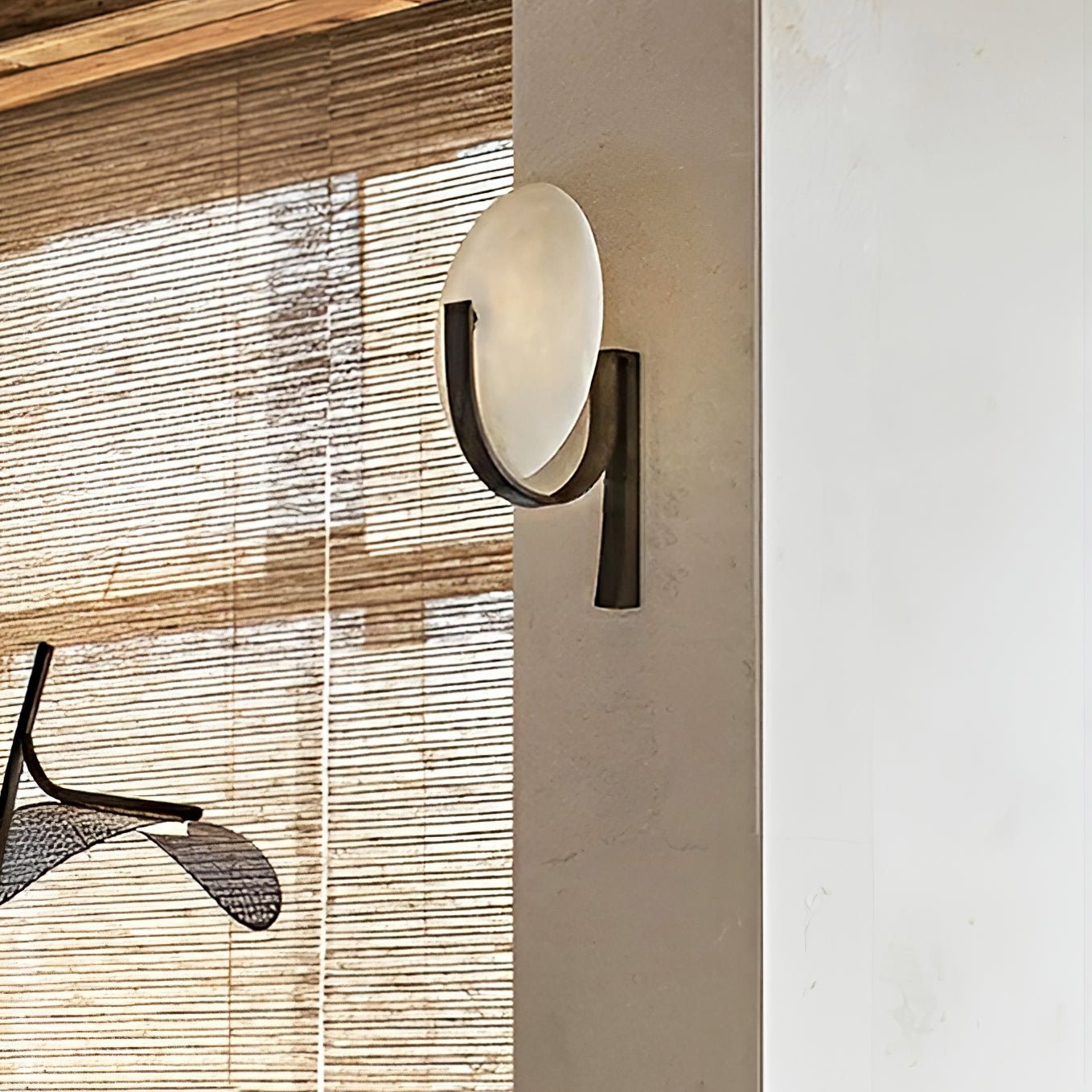 Avey Minimalist Alabaster Wall Lamp-Neutral Decor