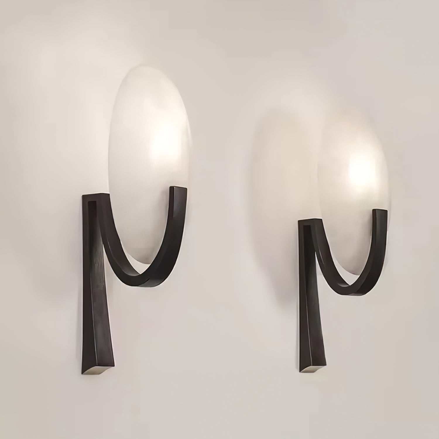 Selene Modern Alabaster Wall Lamp-Neutral Decor