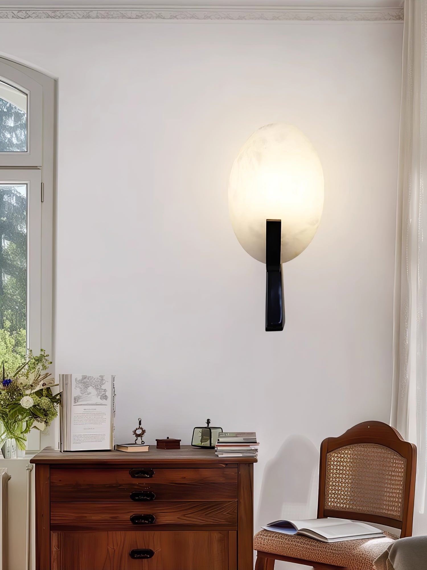 Selene Modern Alabaster Wall Lamp-Neutral Decor