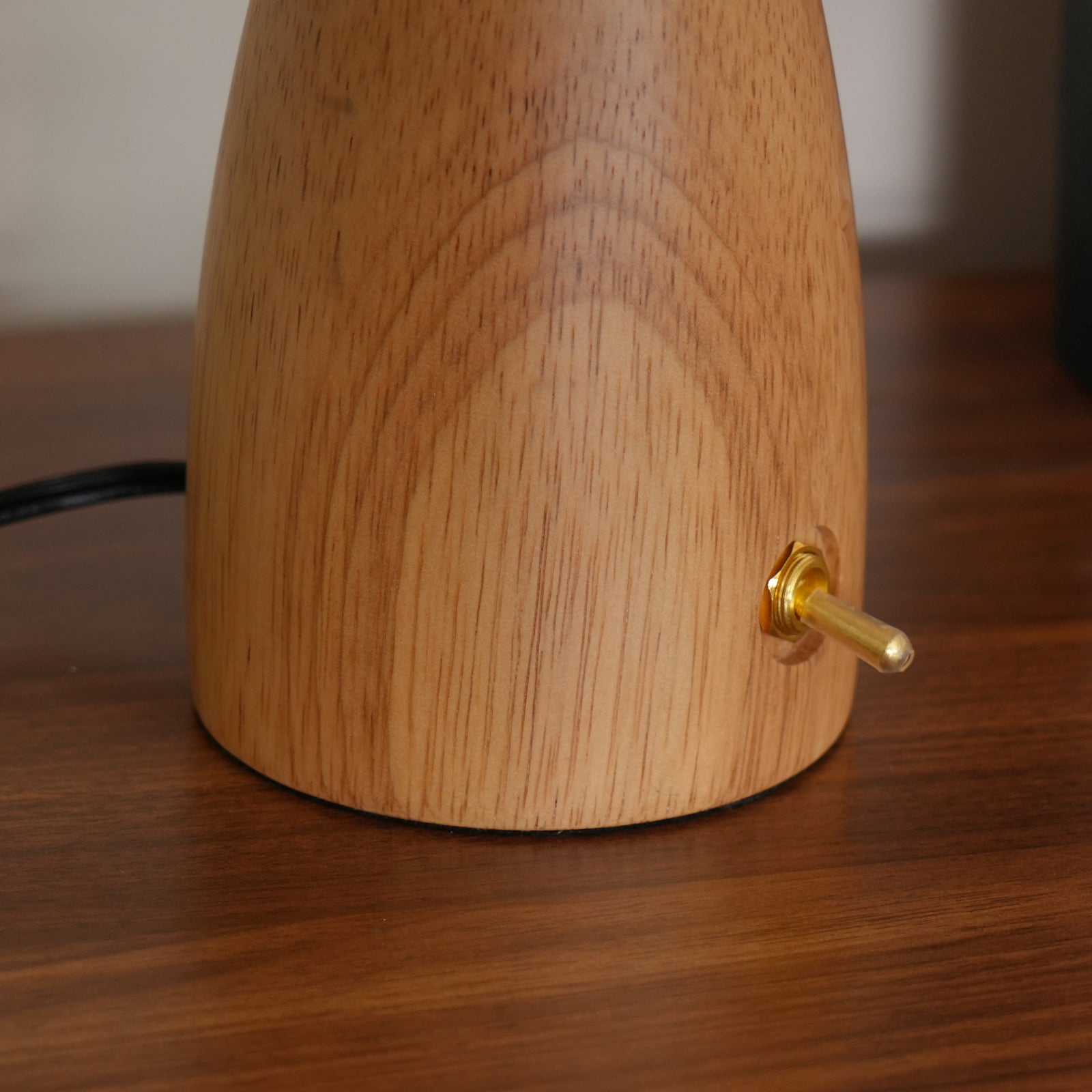 Ianthe Table Lamp