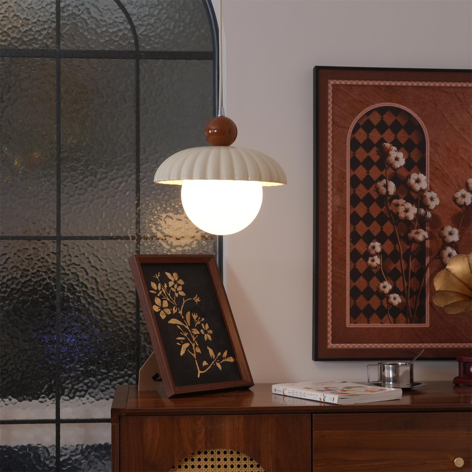 Alien Retro Charm Pendant Light