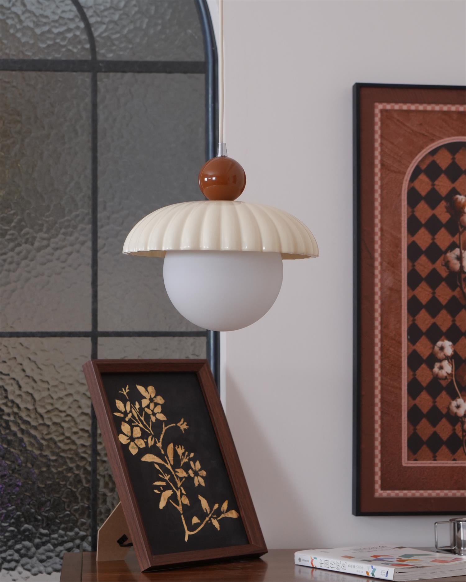 Alien Retro Charm Pendant Light