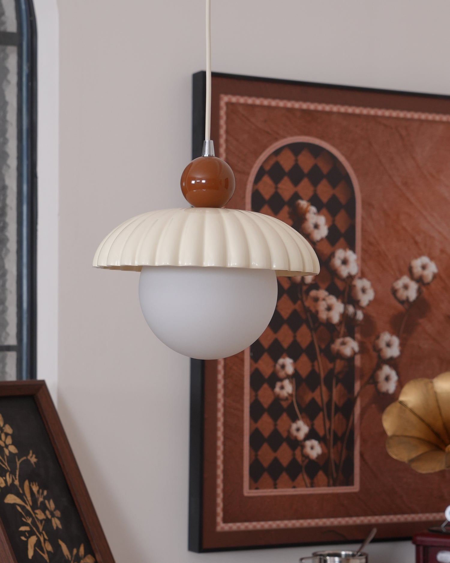 Alien Retro Charm Pendant Light