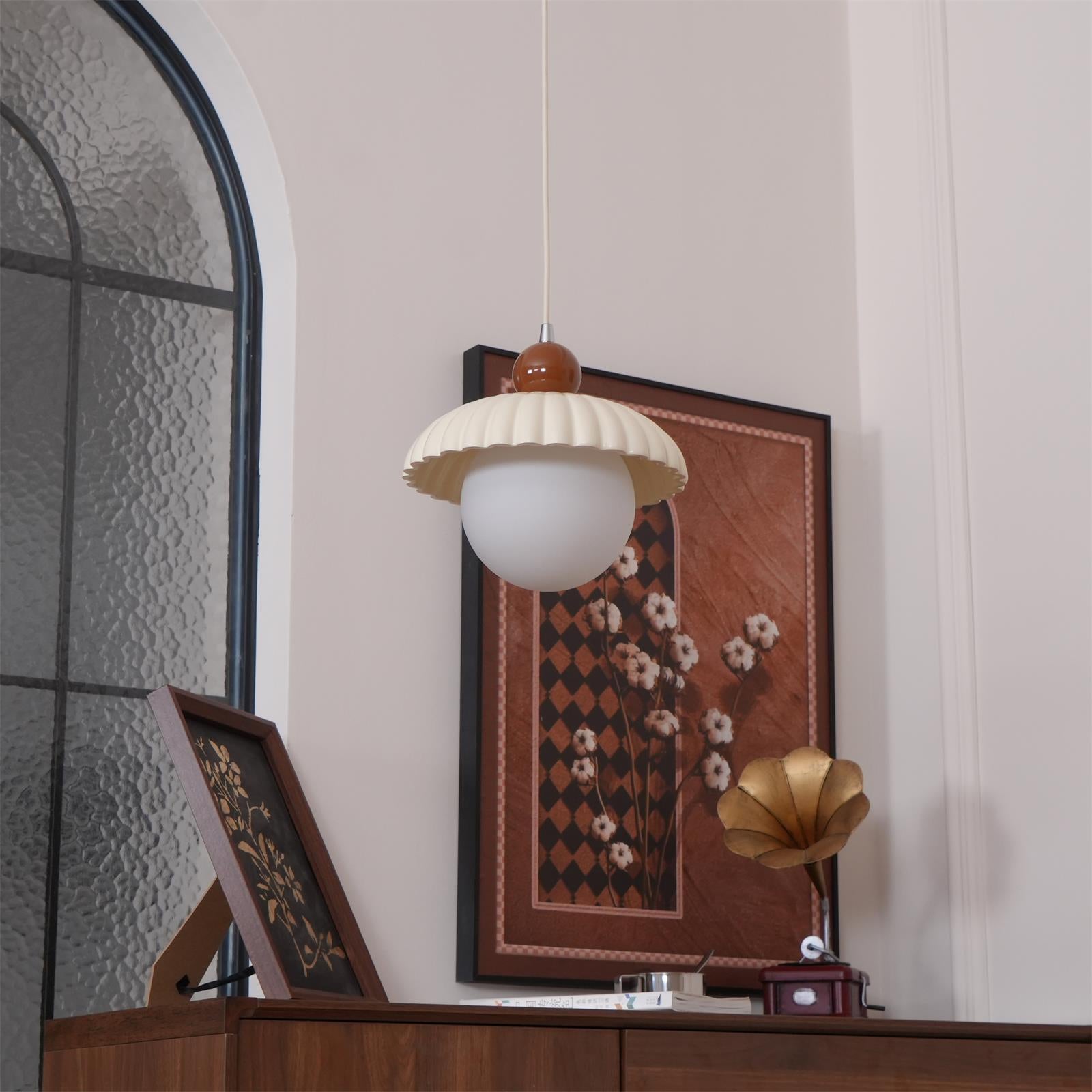 Alien Retro Charm Pendant Light