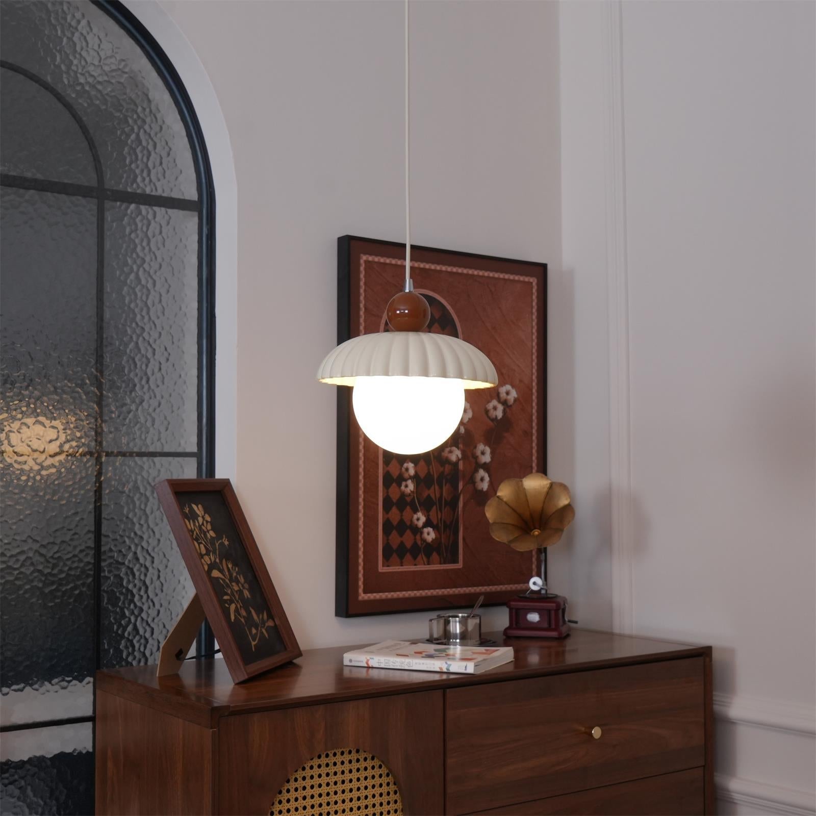 Alien Retro Charm Pendant Light