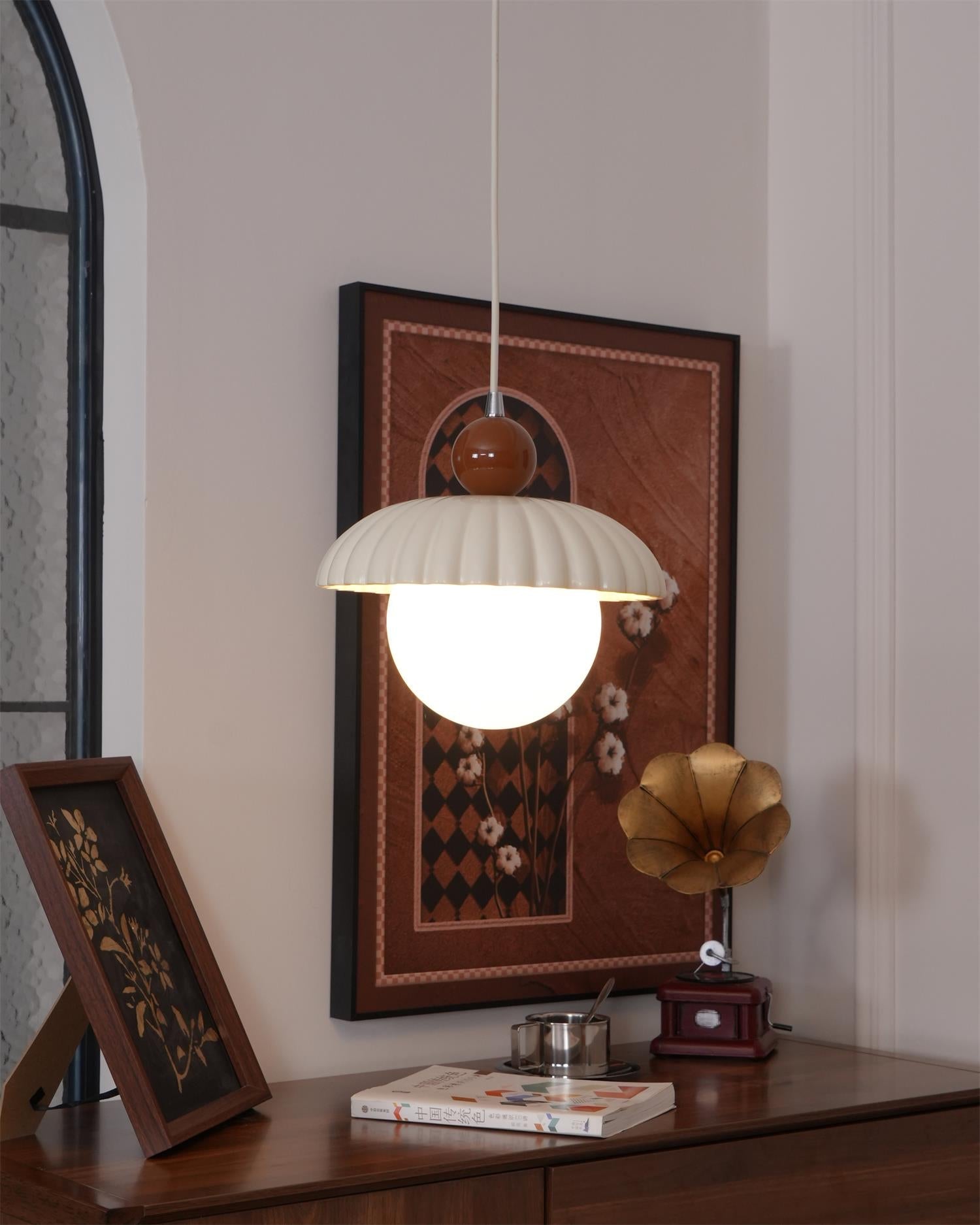 Alien Retro Charm Pendant Light