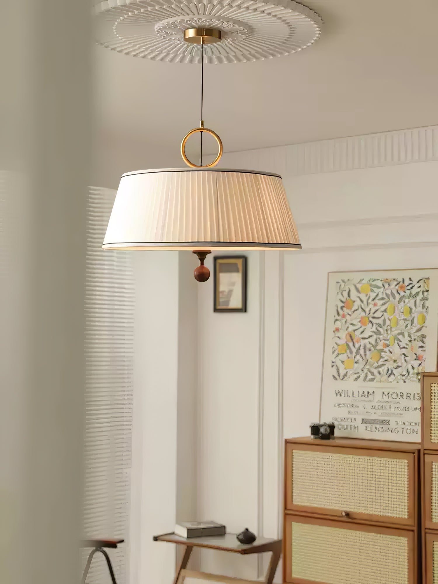 Quvlen Traditional Natural Wood Fabric Pendant Lamp-Neutral Decor