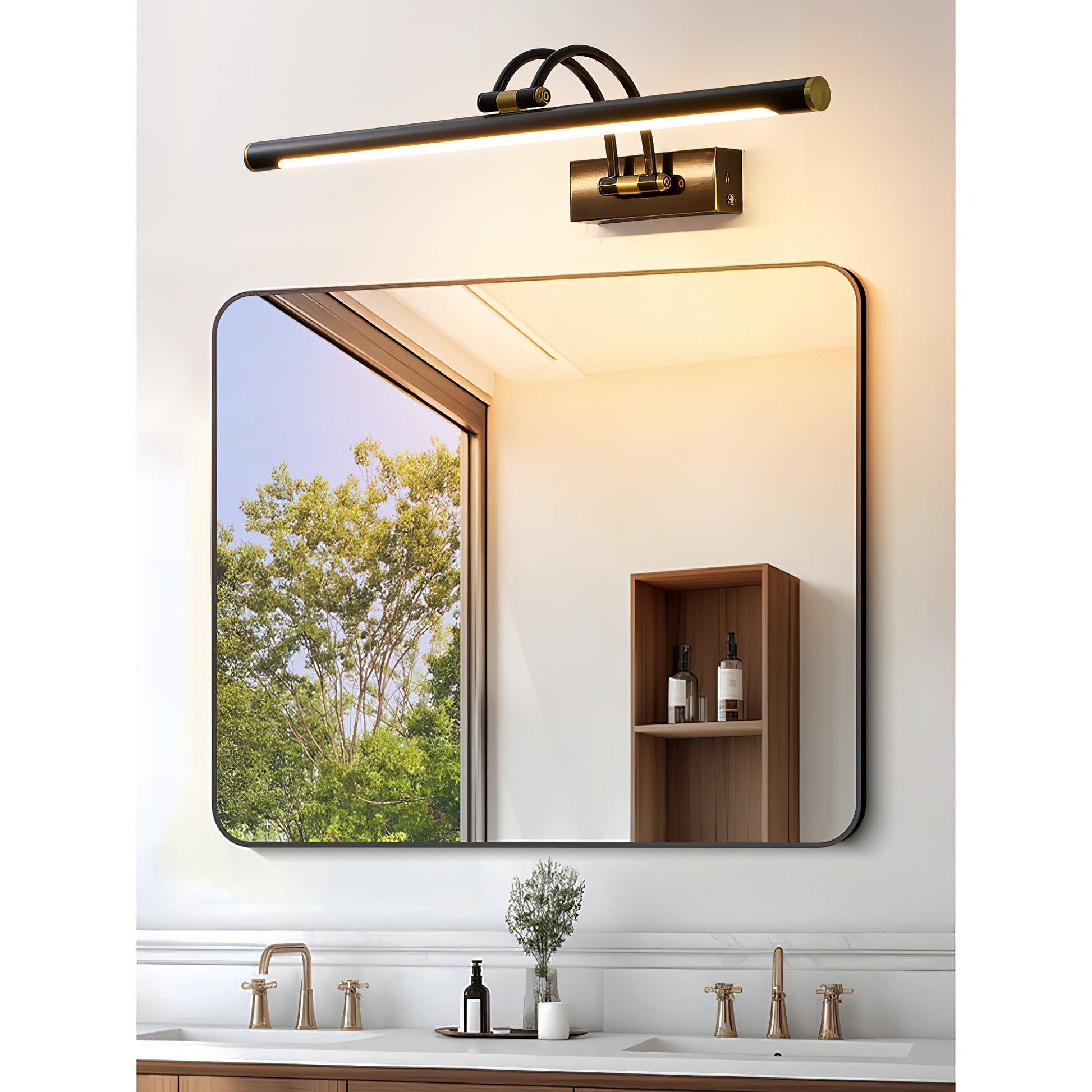 The touch switch feature on the Alton wall lamp.