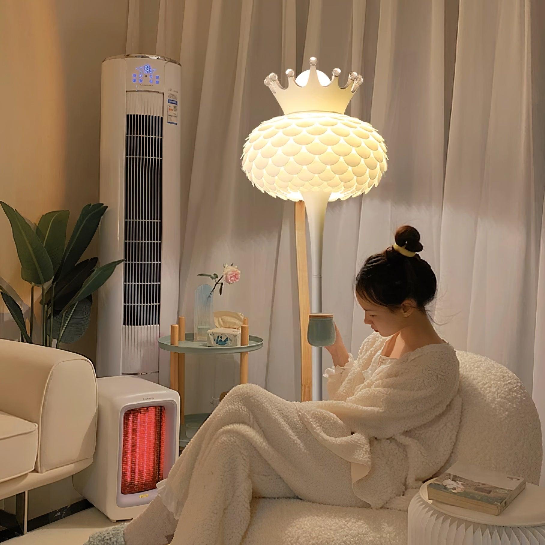 Regal Modern PVC Floor Lamp-Neutral Decor