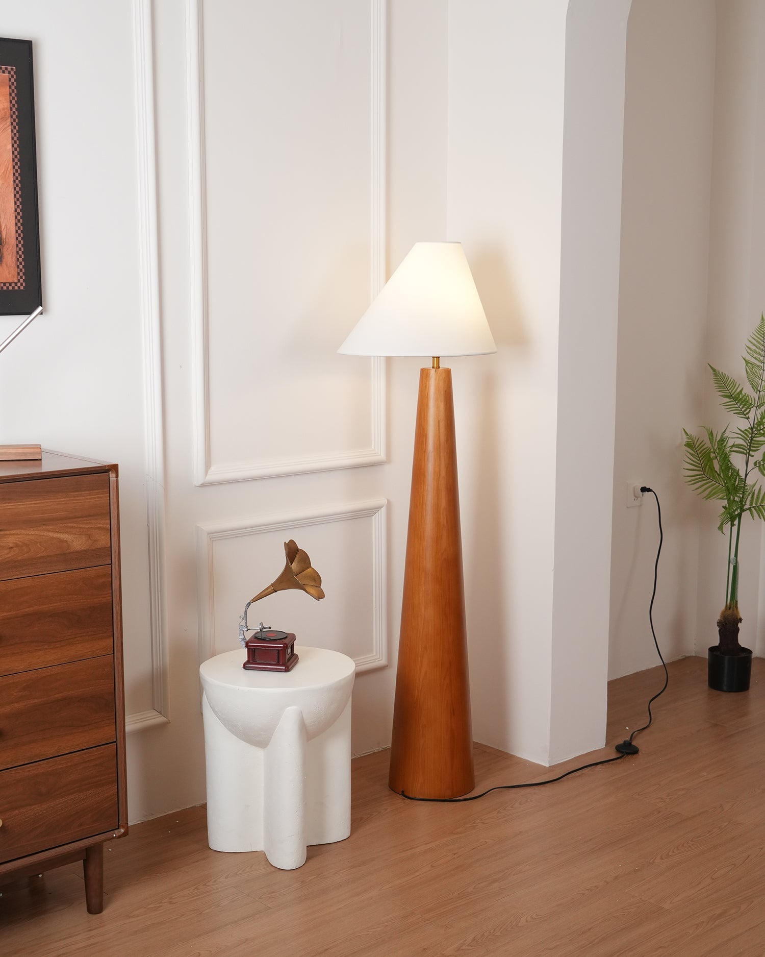 Pinnacle Minimalist Wood Floor Lamp-Neutral Decor