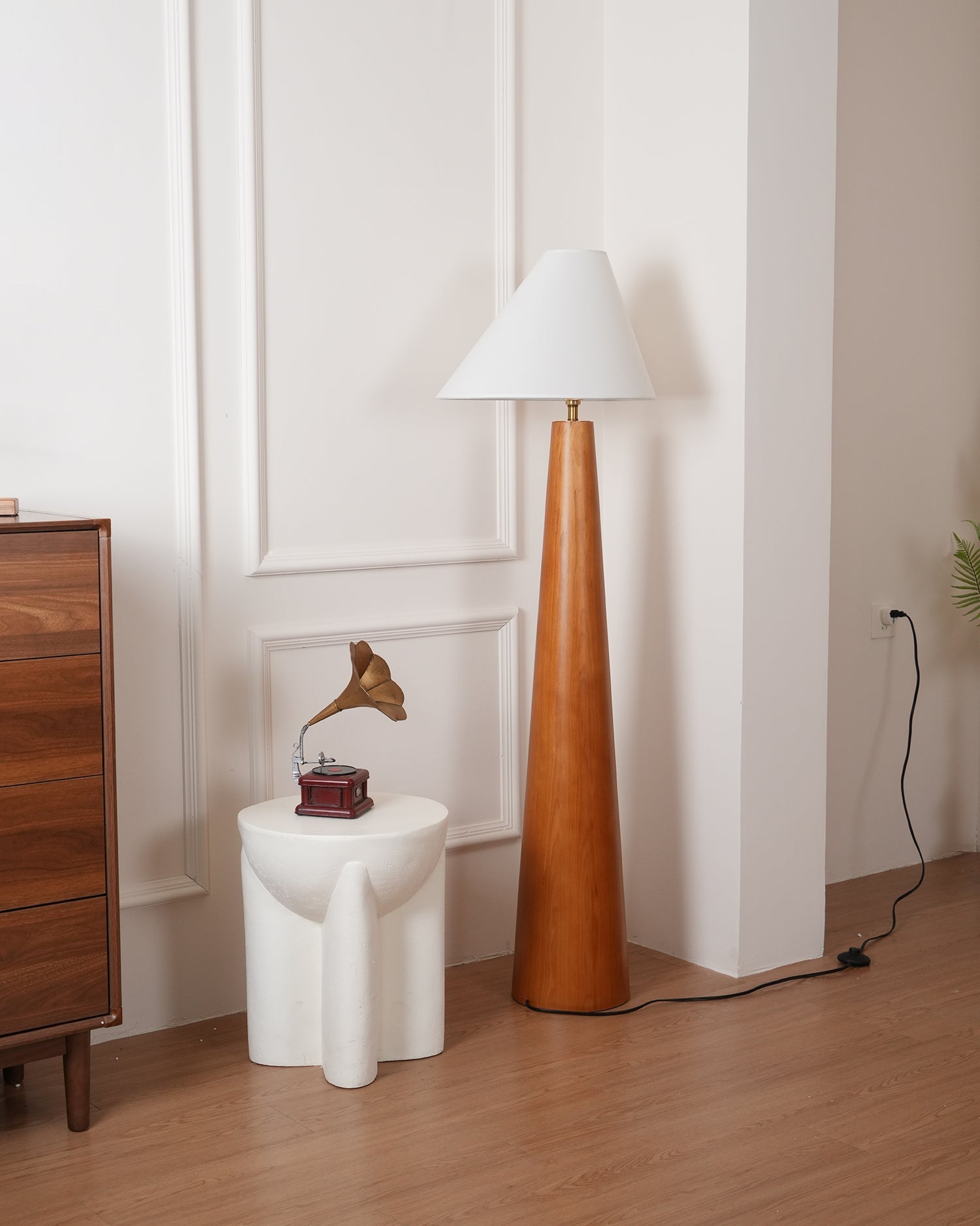 Pinnacle Minimalist Wood Floor Lamp-Neutral Decor