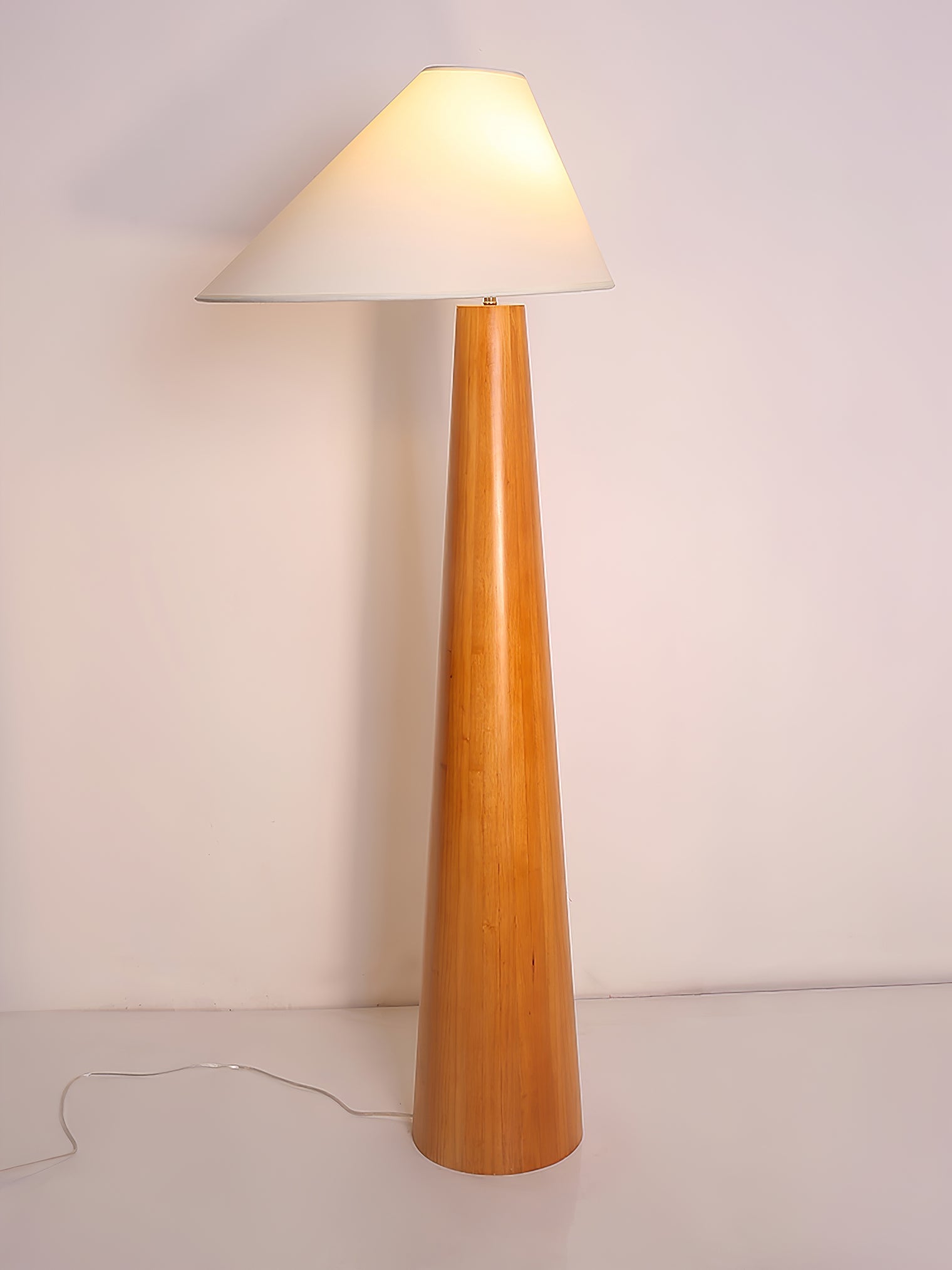 Pinnacle Minimalist Wood Floor Lamp-Neutral Decor