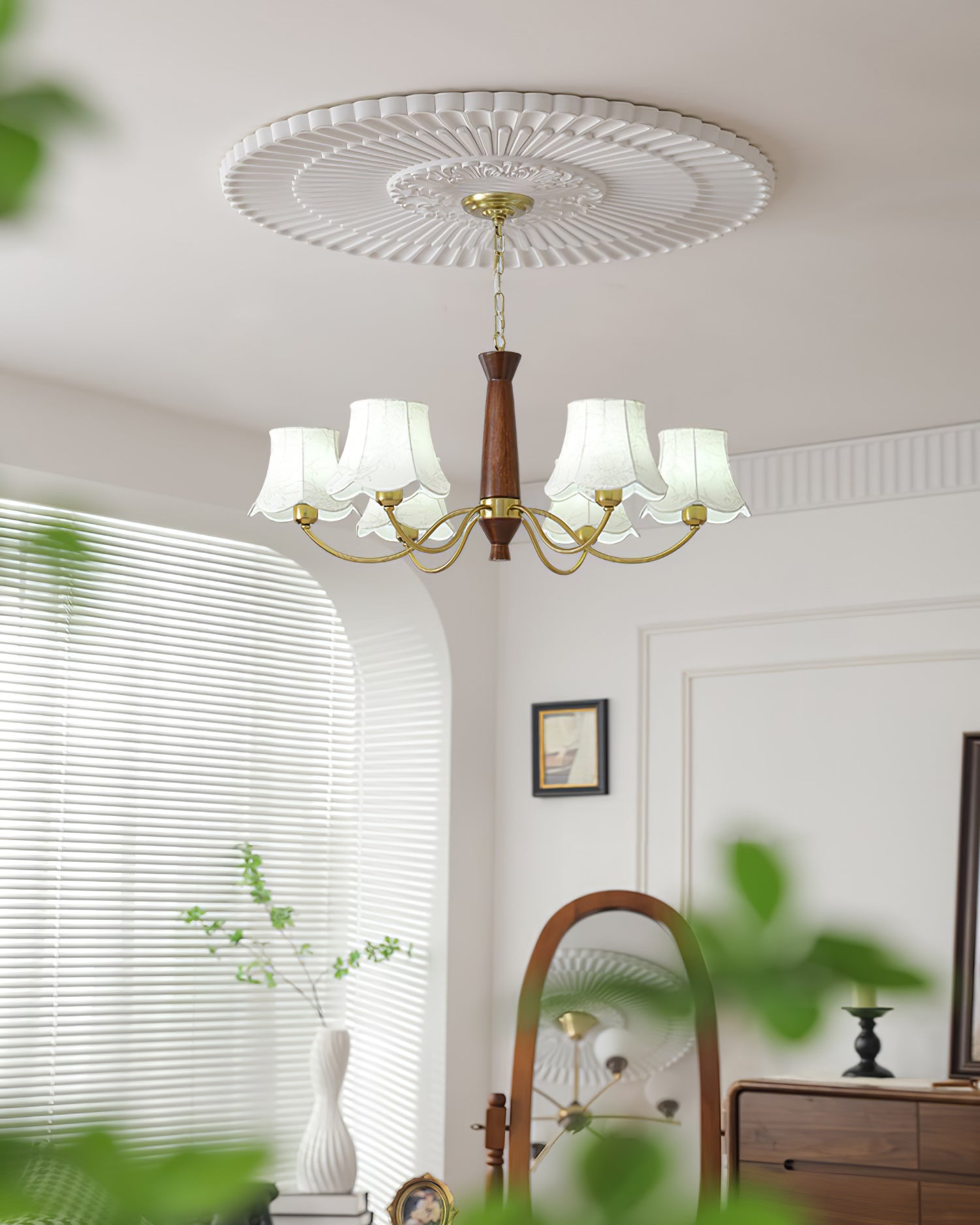 Kaelith Chandelier Brass Fabric Curved Arms-Neutral Decor