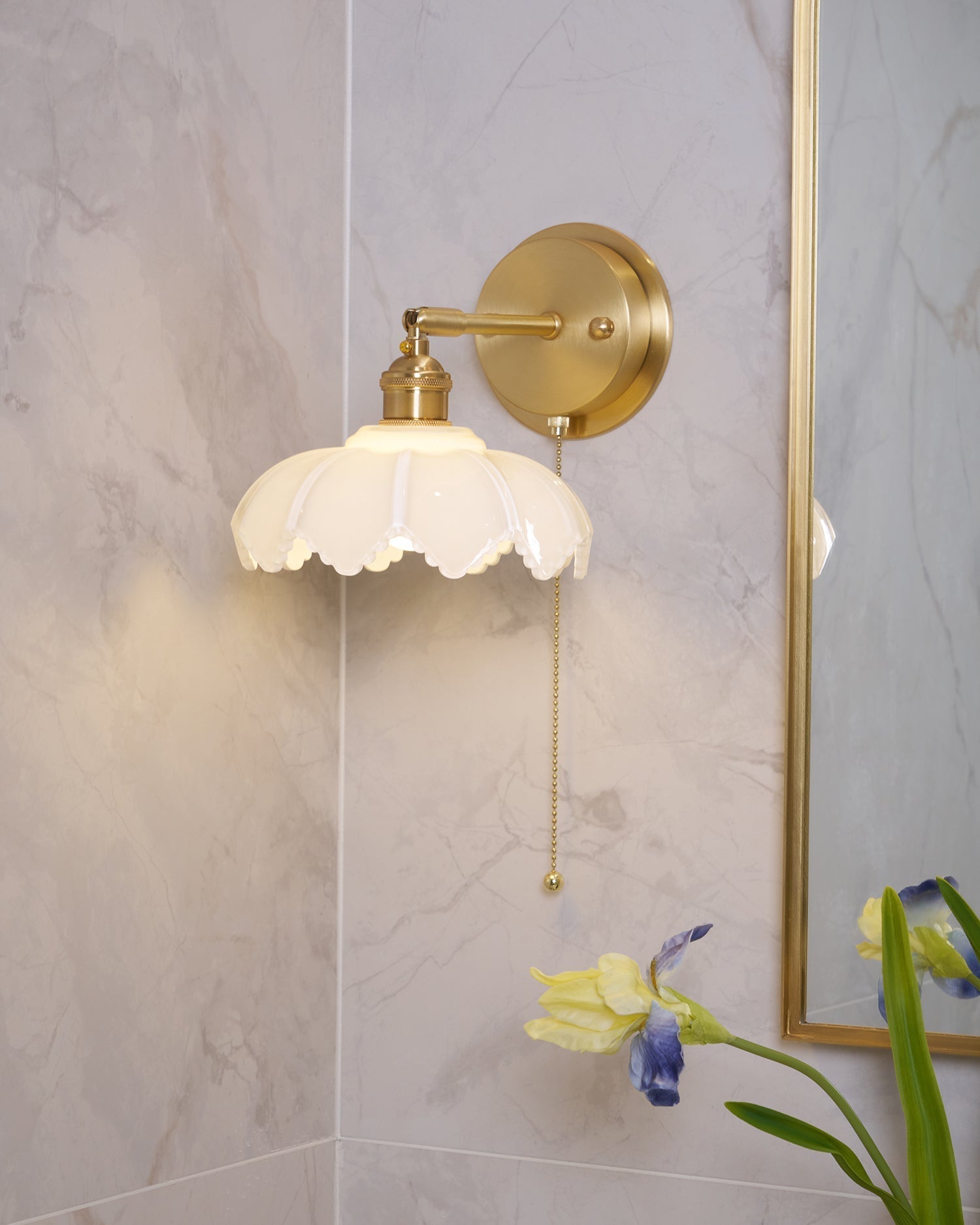 Lotus Nordic Art Rotatable Glass Wall Lamp-Neutral Decor