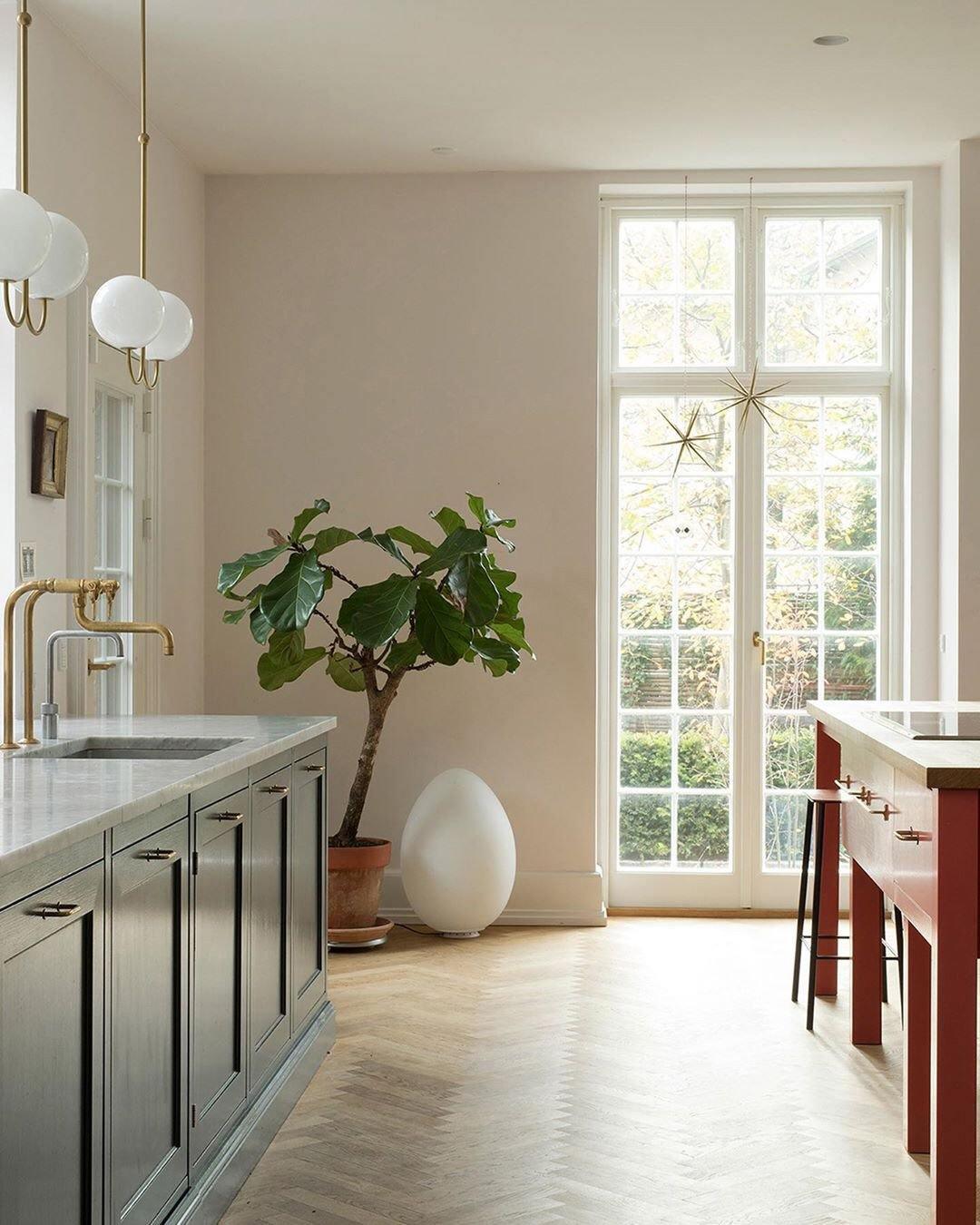 Brin Metal & Glass Elegant Pendant Light-Neutral Decor