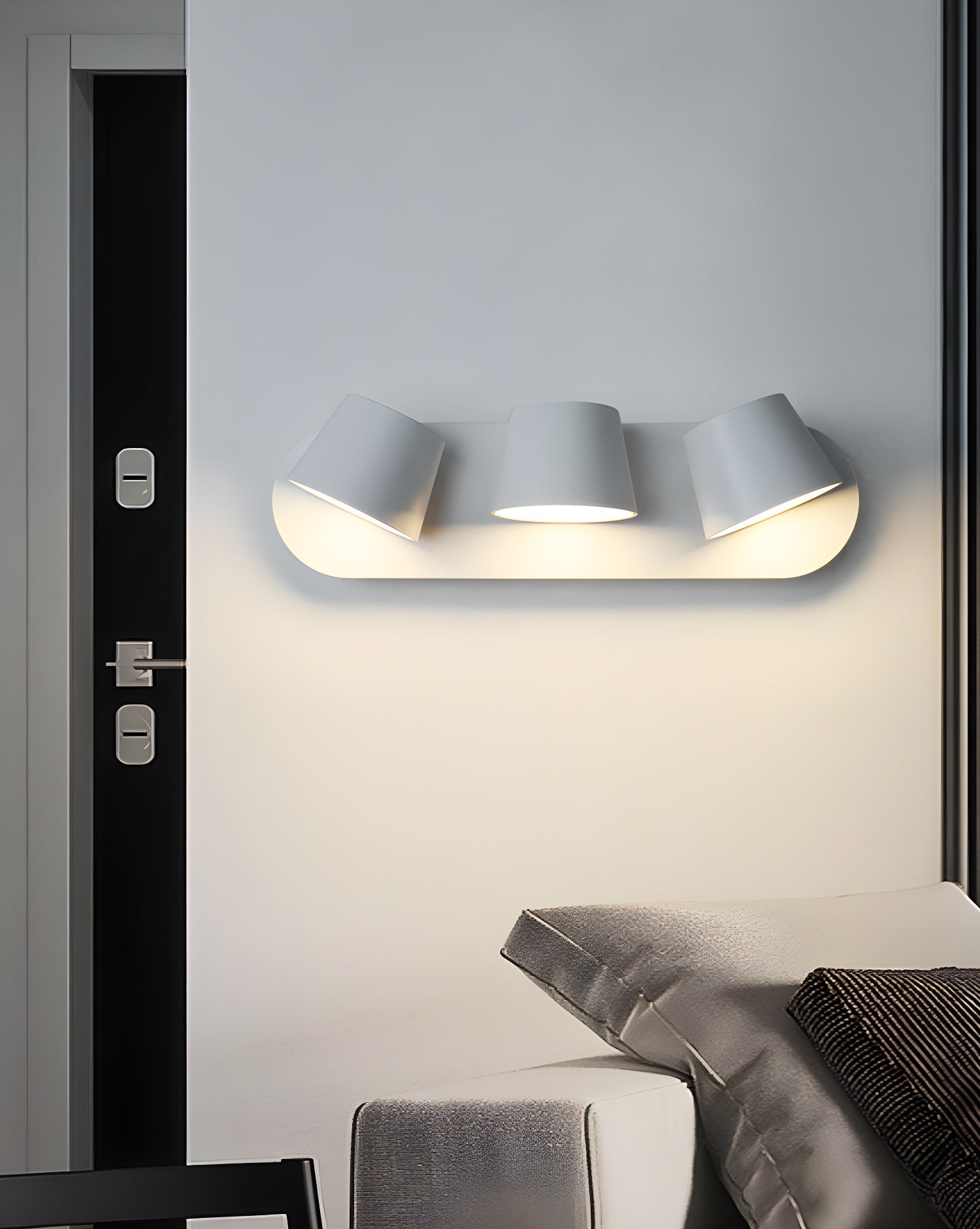 Aurlaeir Adjustable Plug-in Wall Lamp-Neutral Decor