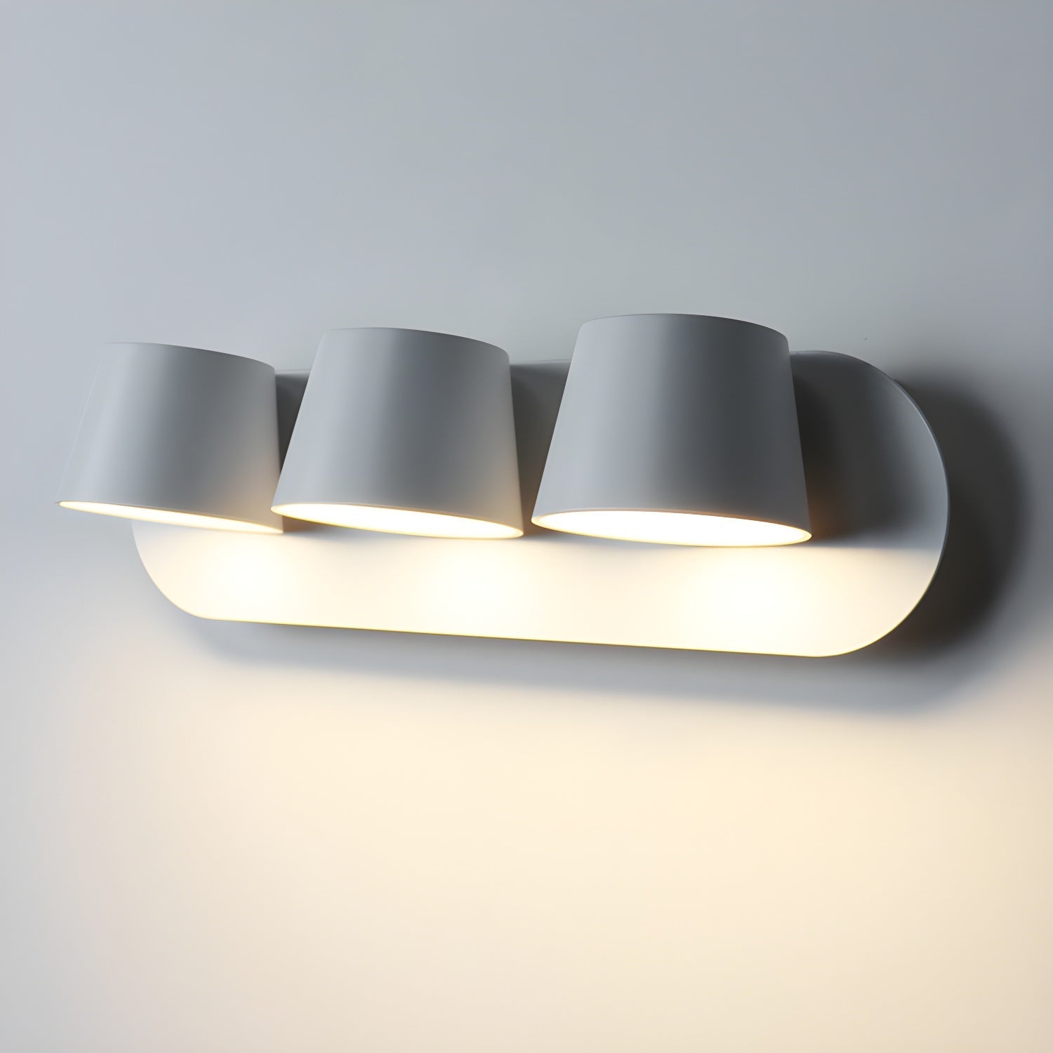 Aurlaeir Adjustable Plug-in Wall Lamp-Neutral Decor