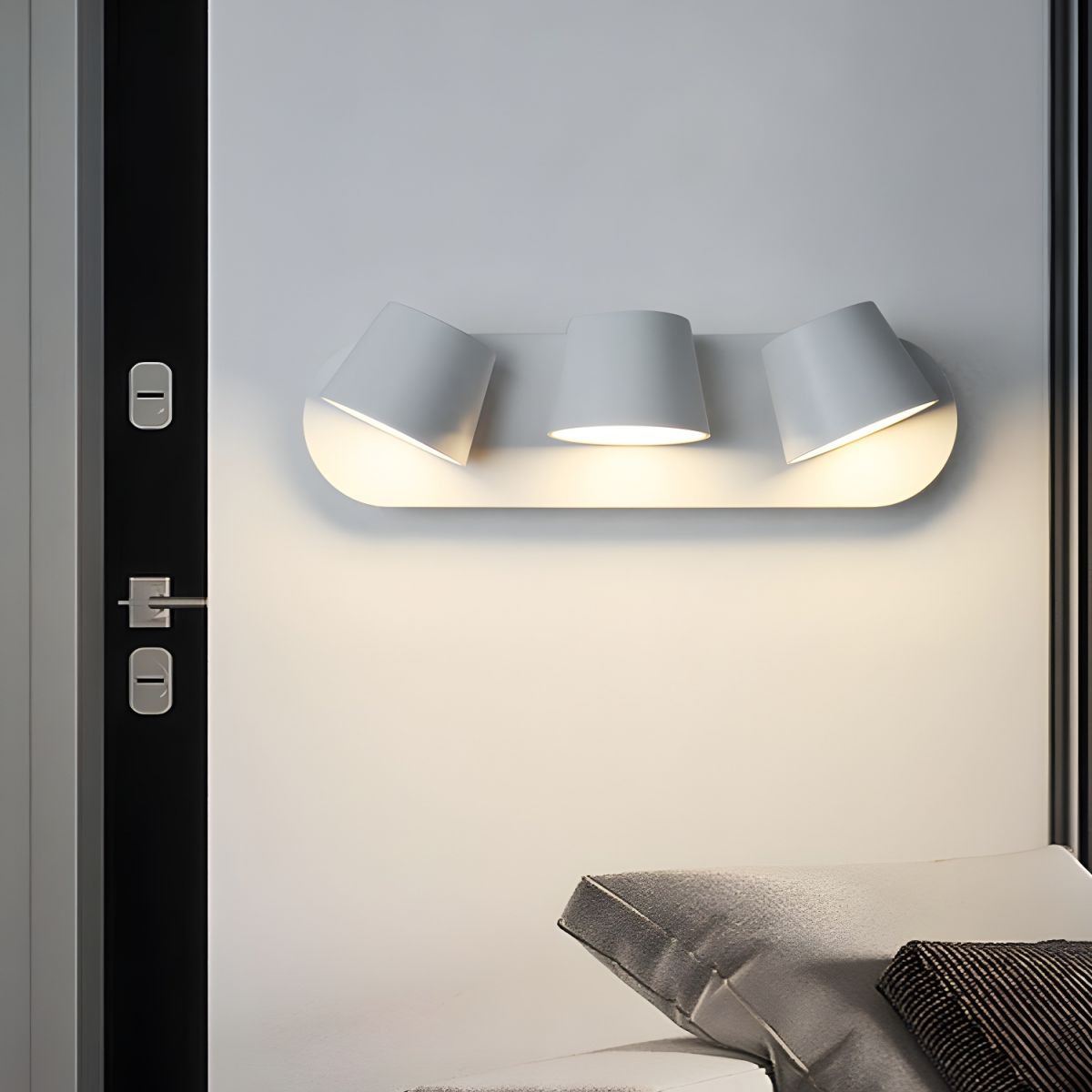 Aurlaeir Adjustable Plug-in Wall Lamp-Neutral Decor