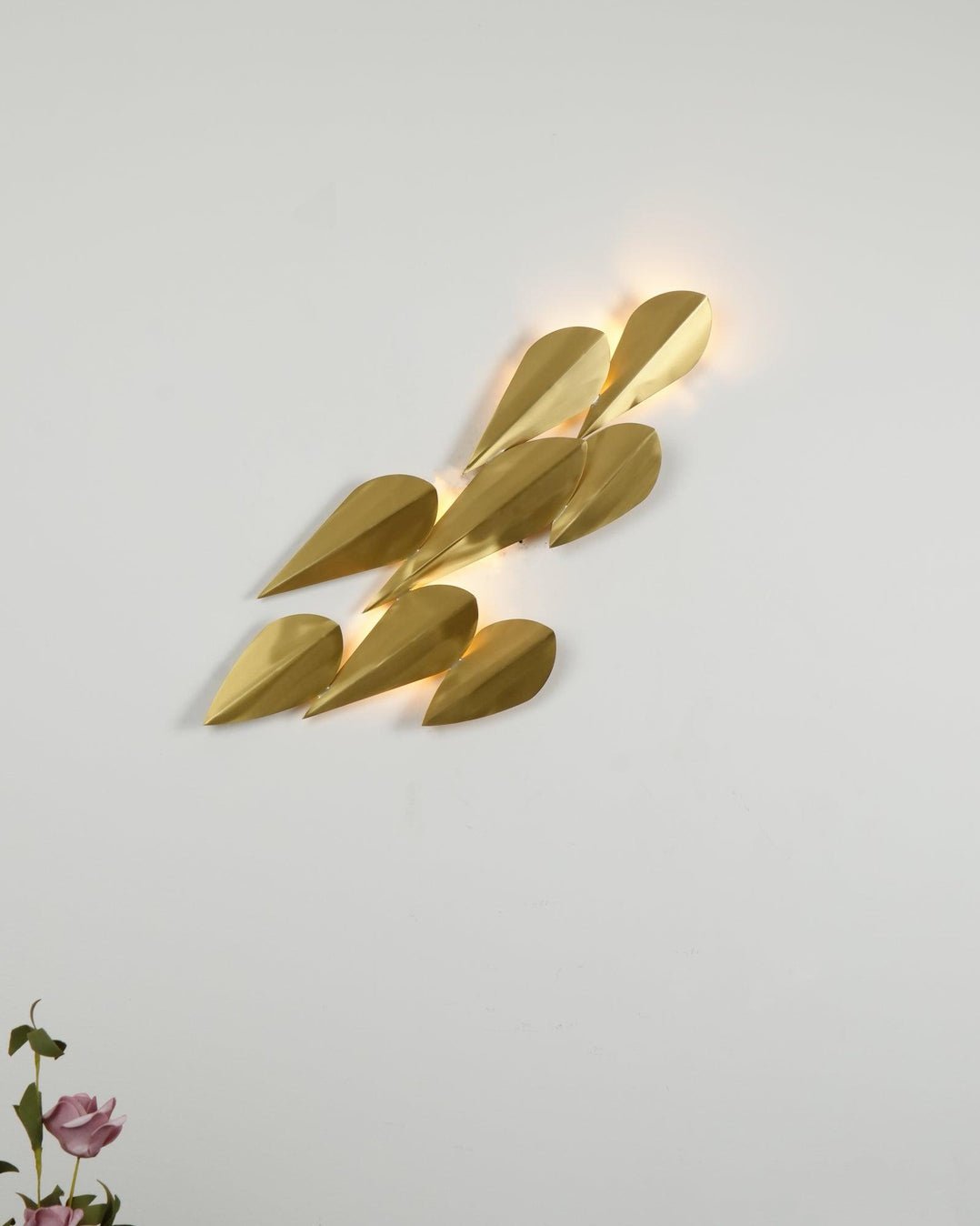 Avynis Abstract Brass Wall Light-Neutral Decor