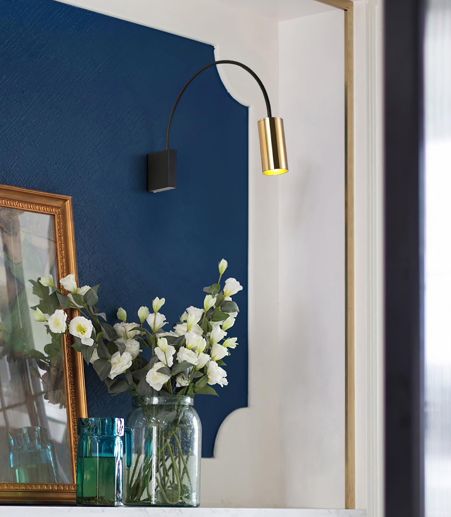 Noviq Contemporary Wall Lamp-Neutral Decor