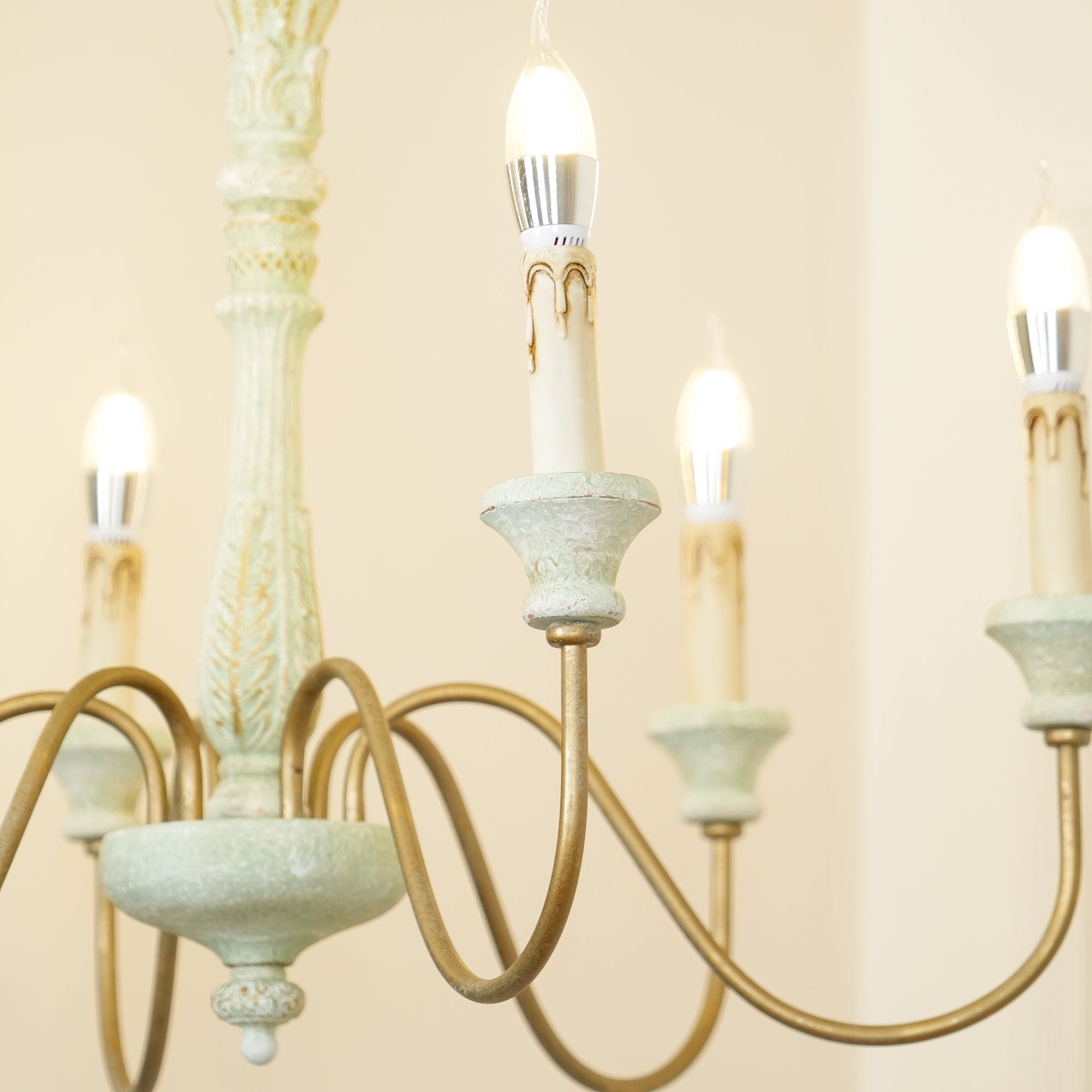 Sorenx Traditional Farmhouse Wood Chandelier-Neutral Decor