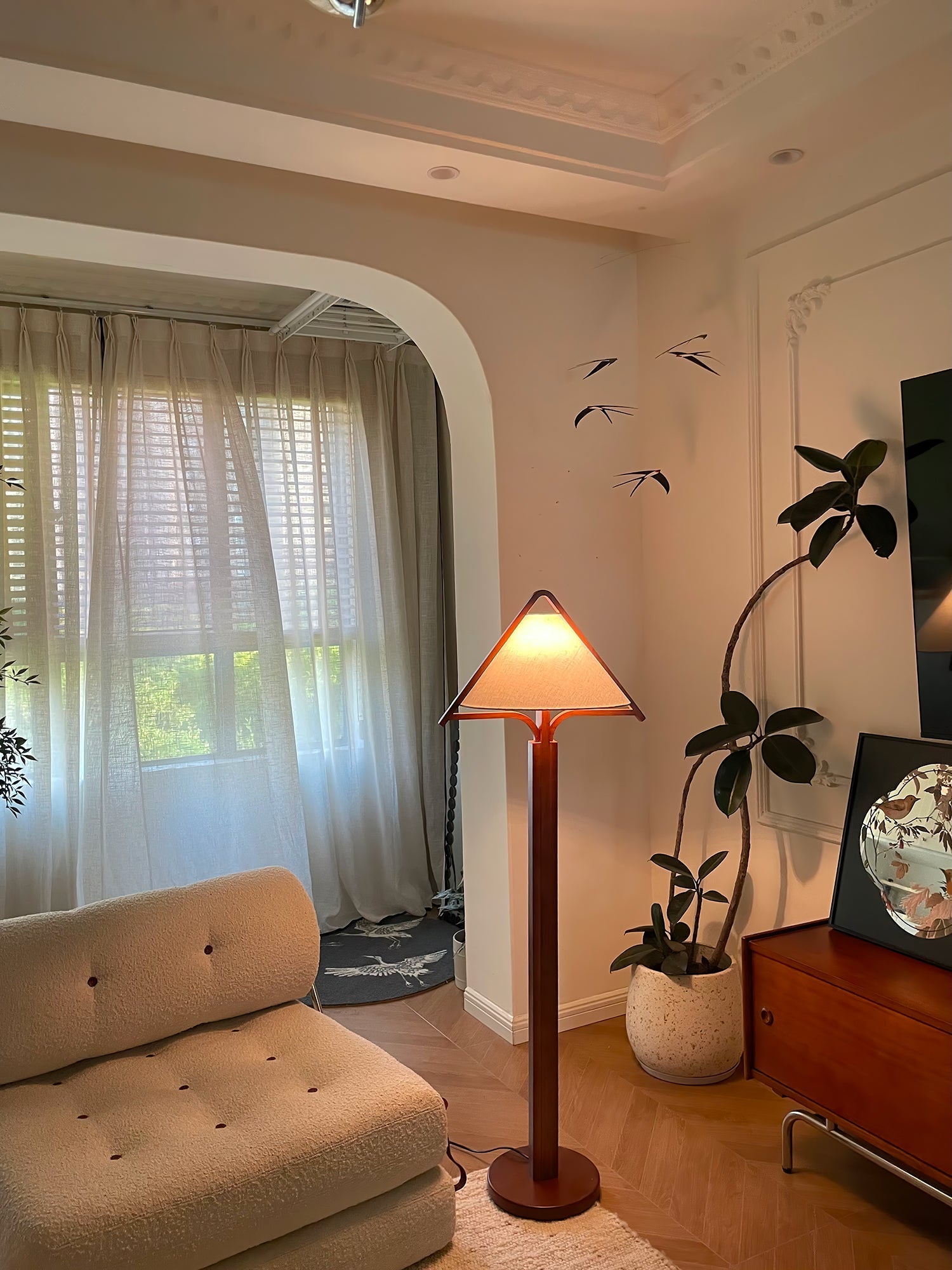 Ersolan Triangular Wood & Fabric Floor Lamp-Neutral Decor