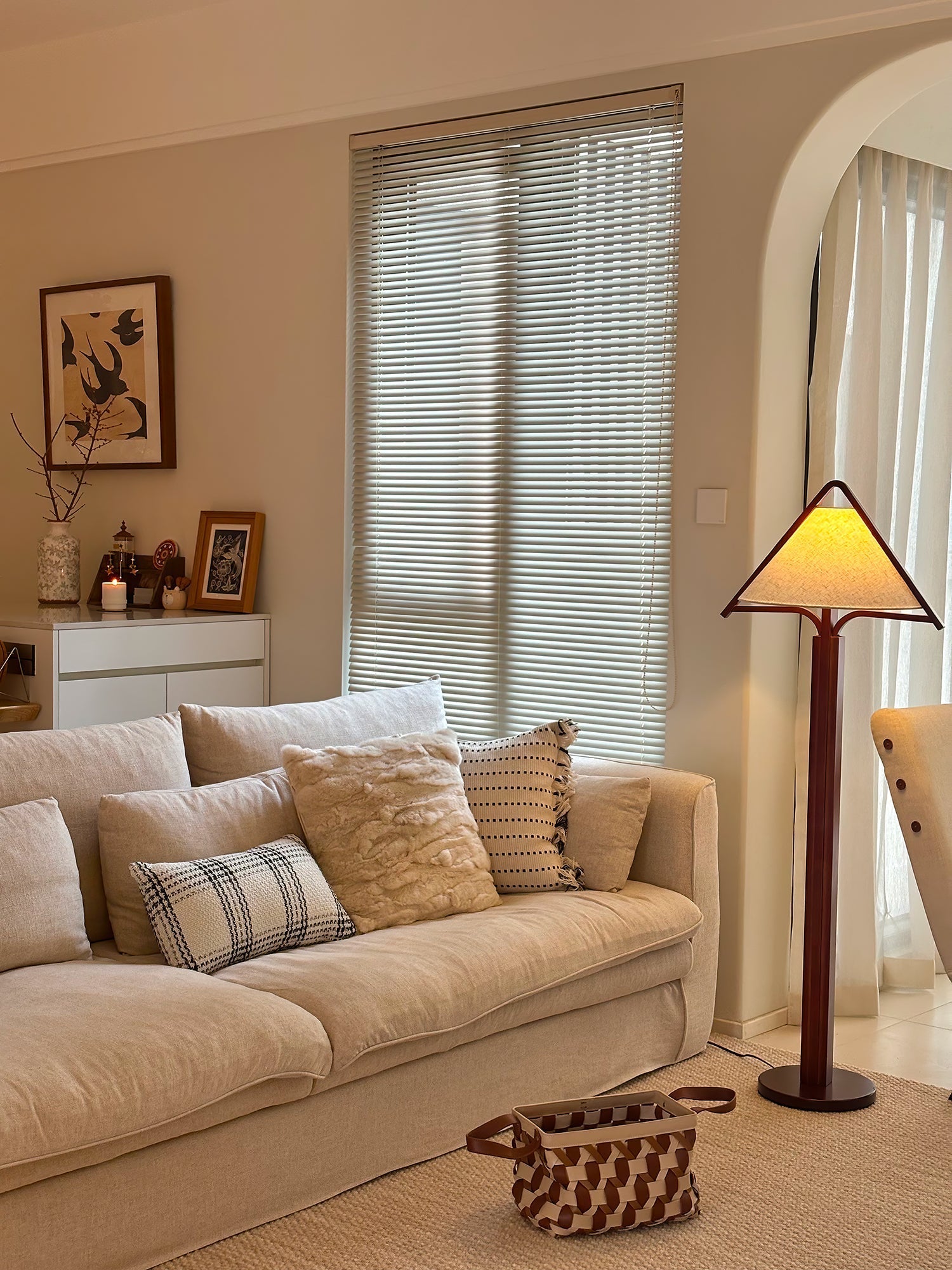 Ersolan Triangular Wood & Fabric Floor Lamp-Neutral Decor