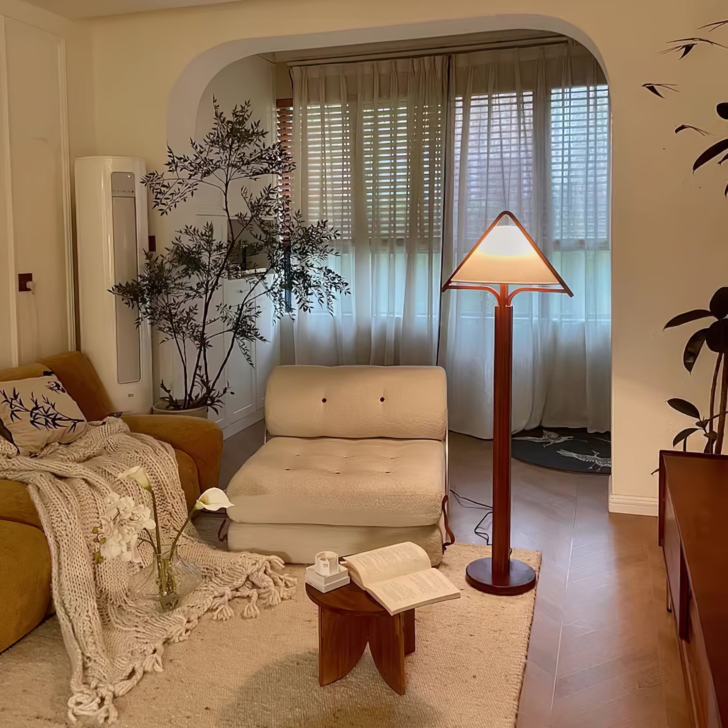 Ersolan Triangular Wood & Fabric Floor Lamp-Neutral Decor