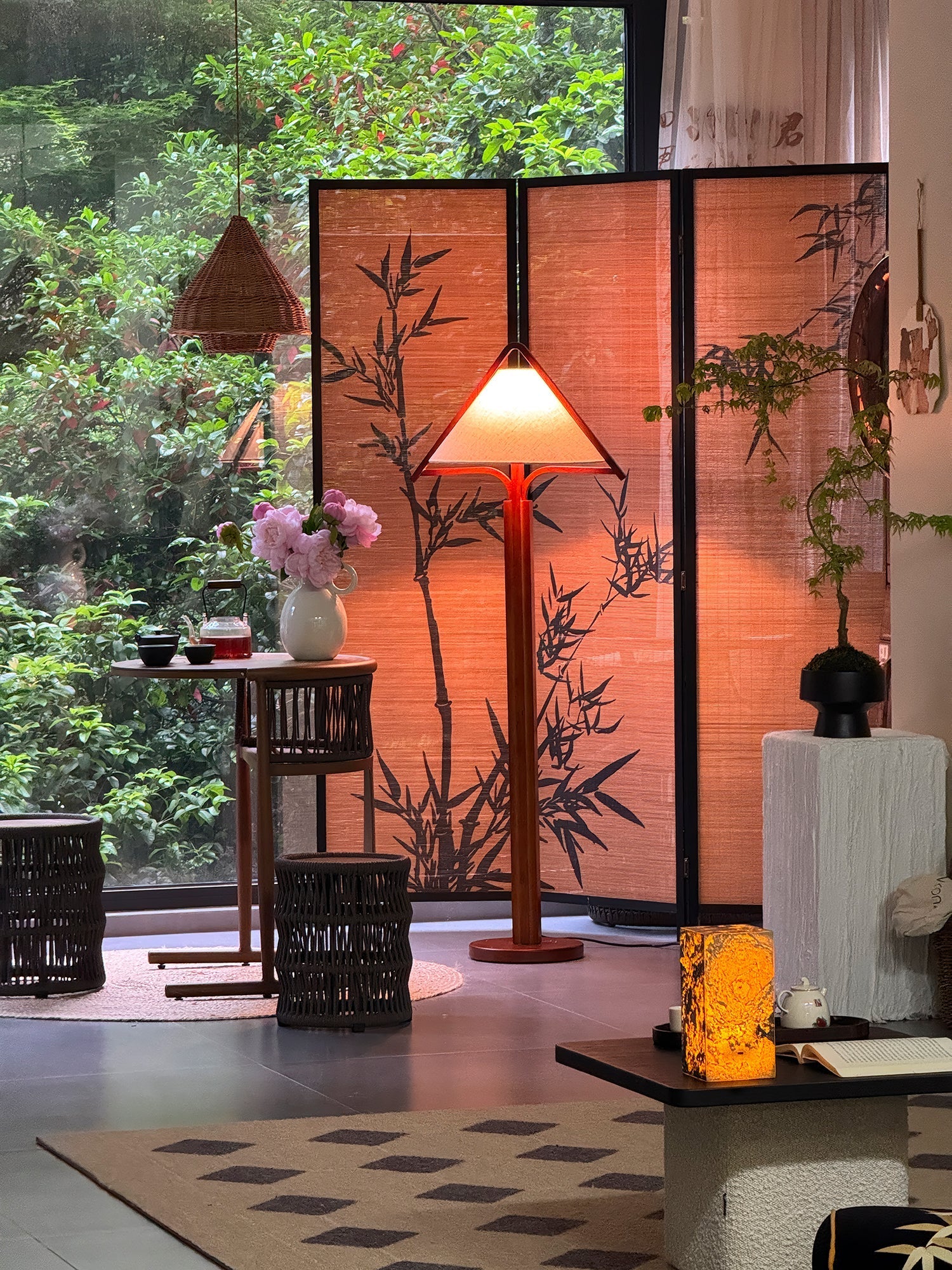 Ersolan Triangular Wood & Fabric Floor Lamp-Neutral Decor