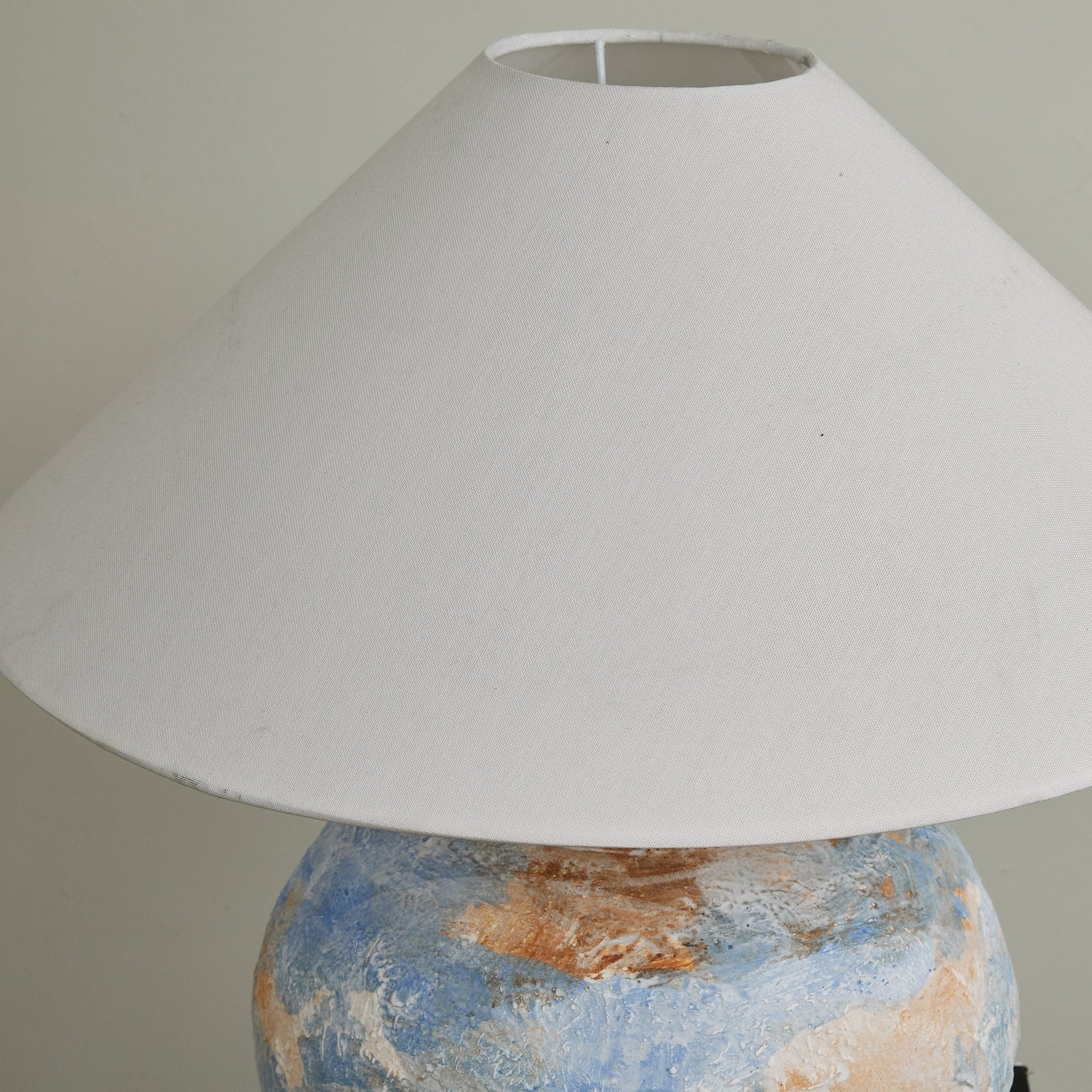 Lydia Modern Table Lamp-Neutral Decor