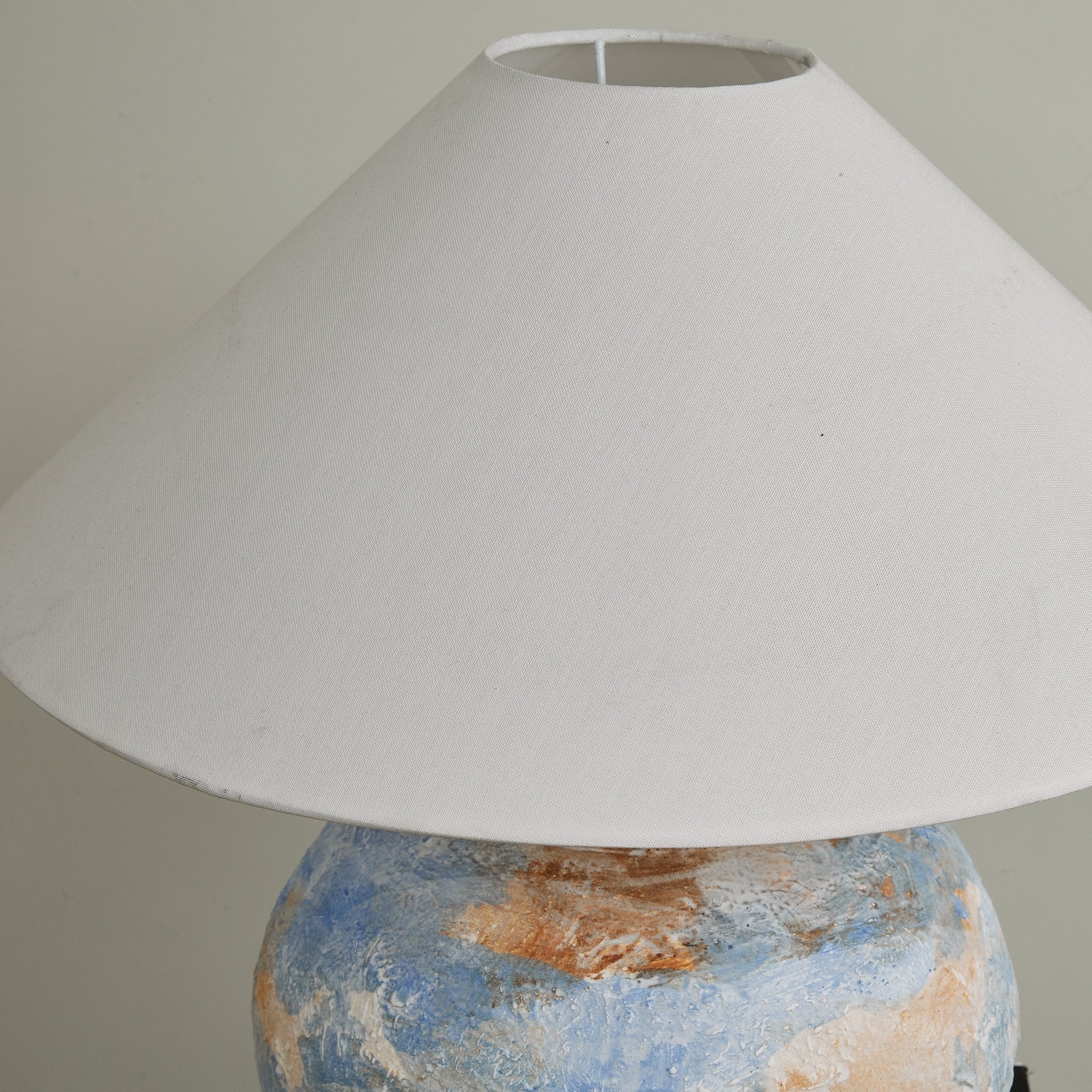 Lydia Modern Table Lamp-Neutral Decor