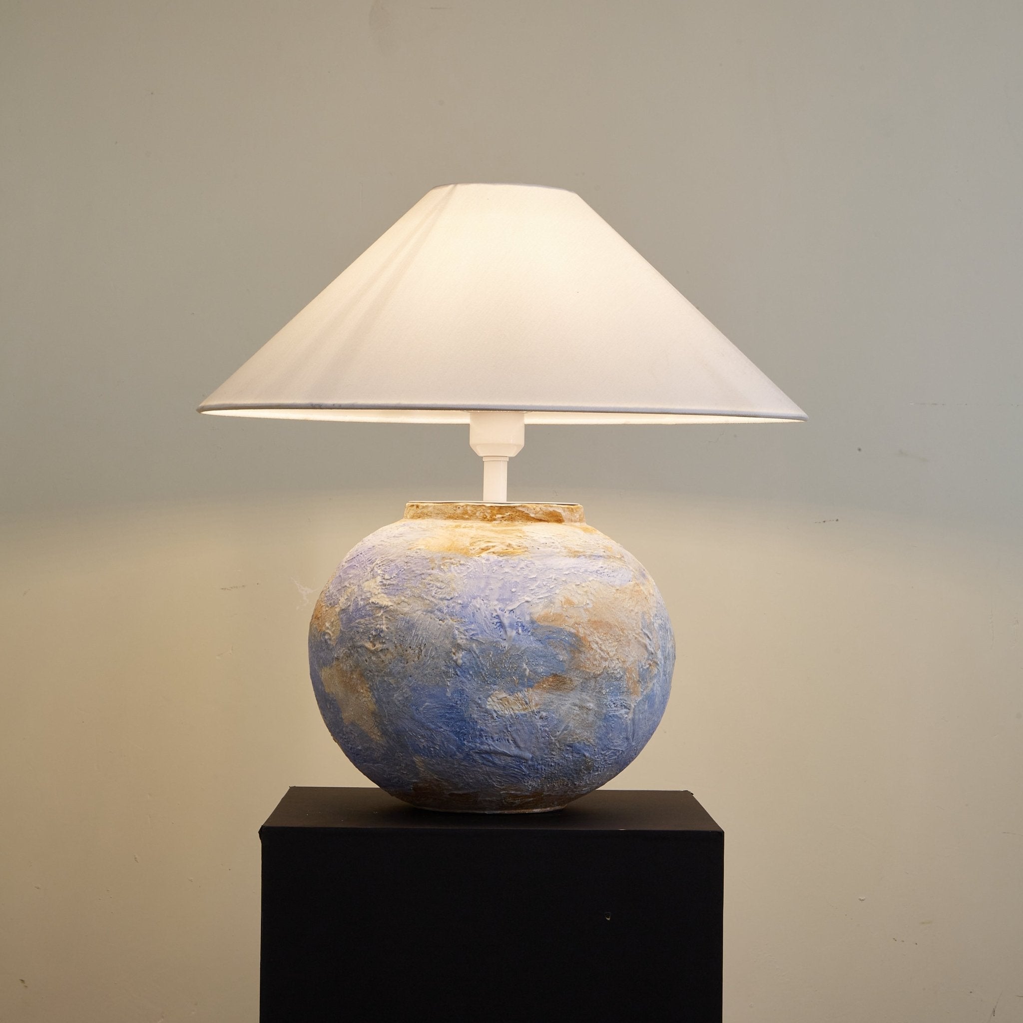 Lydia Modern Table Lamp-Neutral Decor