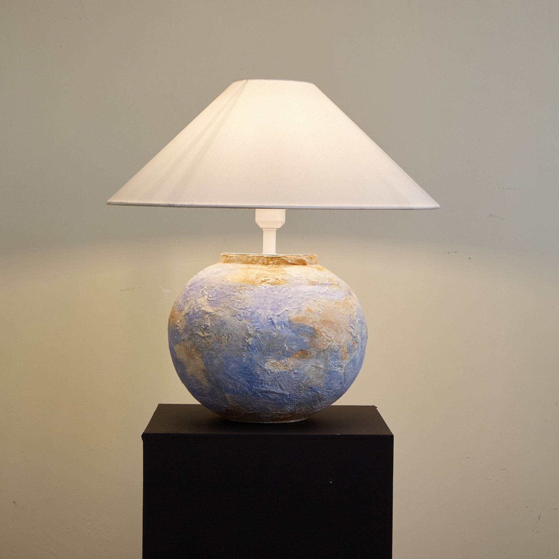 Lydia Modern Table Lamp-Neutral Decor