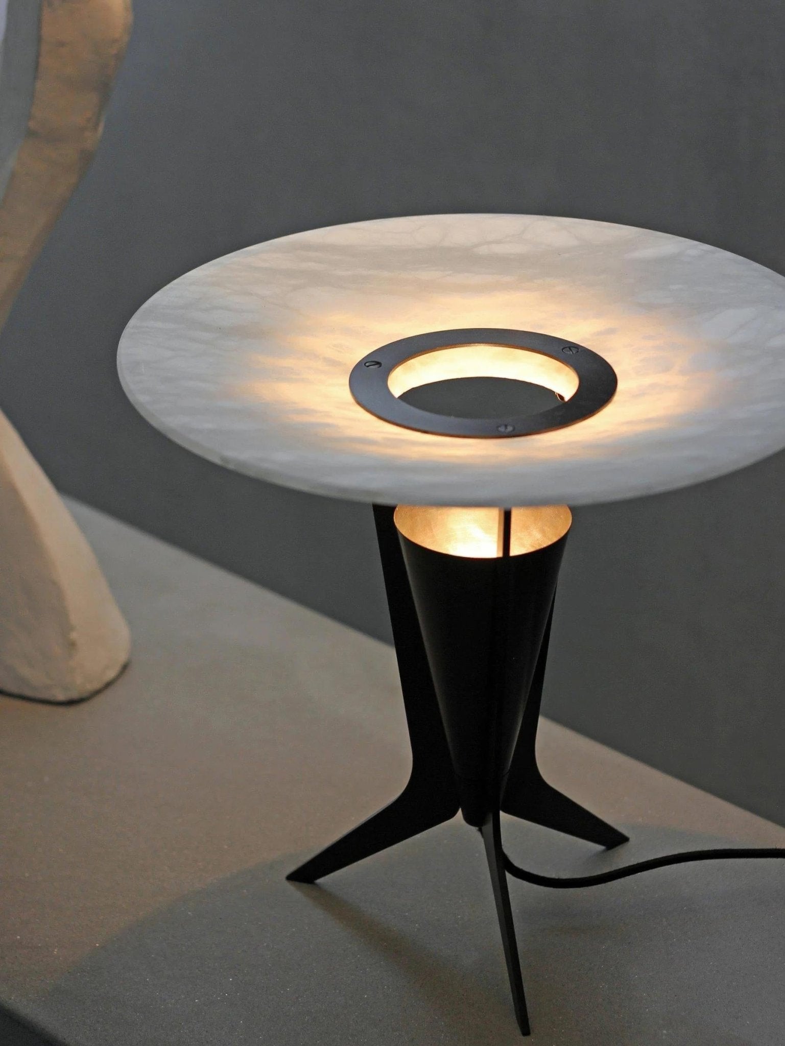 Eurtalus Alabaster Top Table Lamp-Neutral Decor