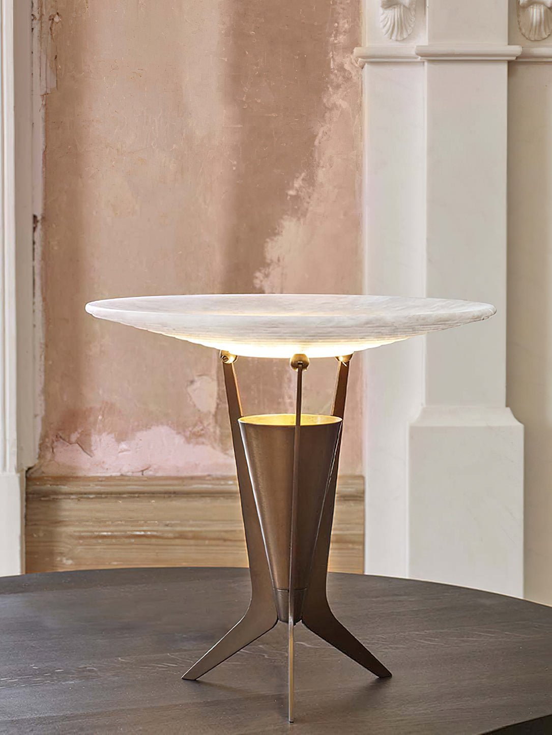 Eurtalus Alabaster Top Table Lamp-Neutral Decor