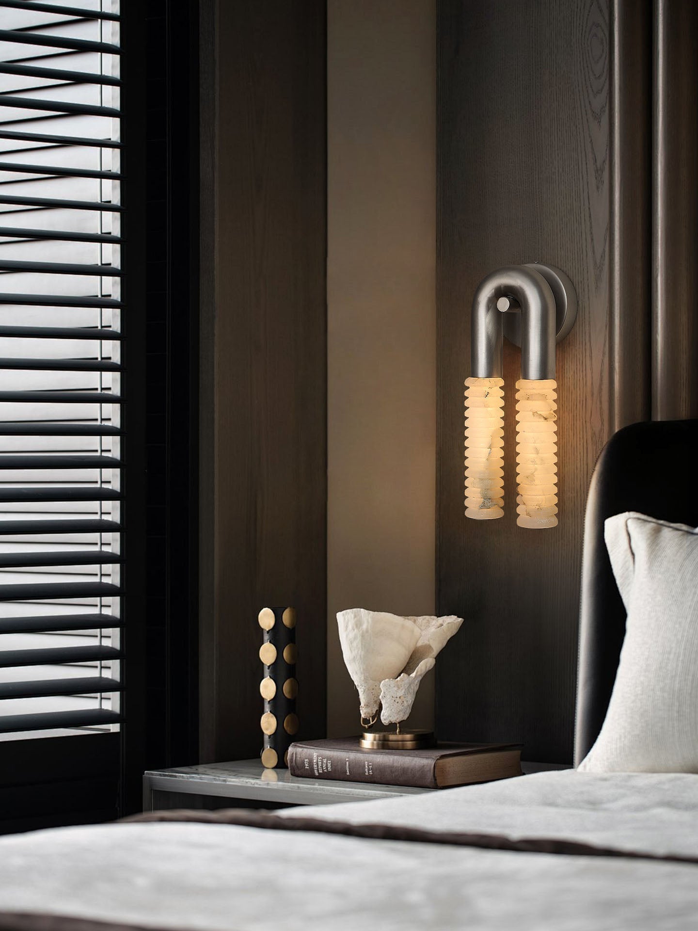 Talbe Alabaster Arc Ridge Modern Wall Lamp-Neutral Decor