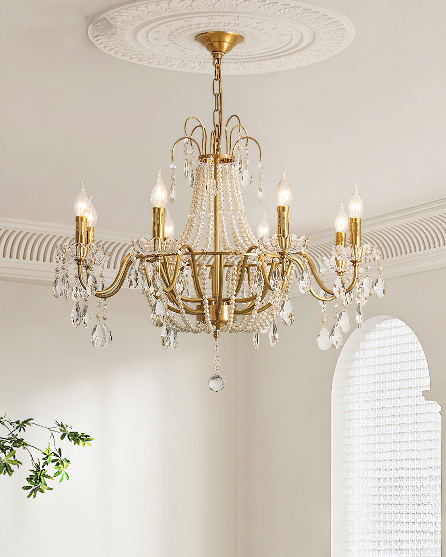 Close-up detail of the premium crystals on the Arcadia Chandelier.