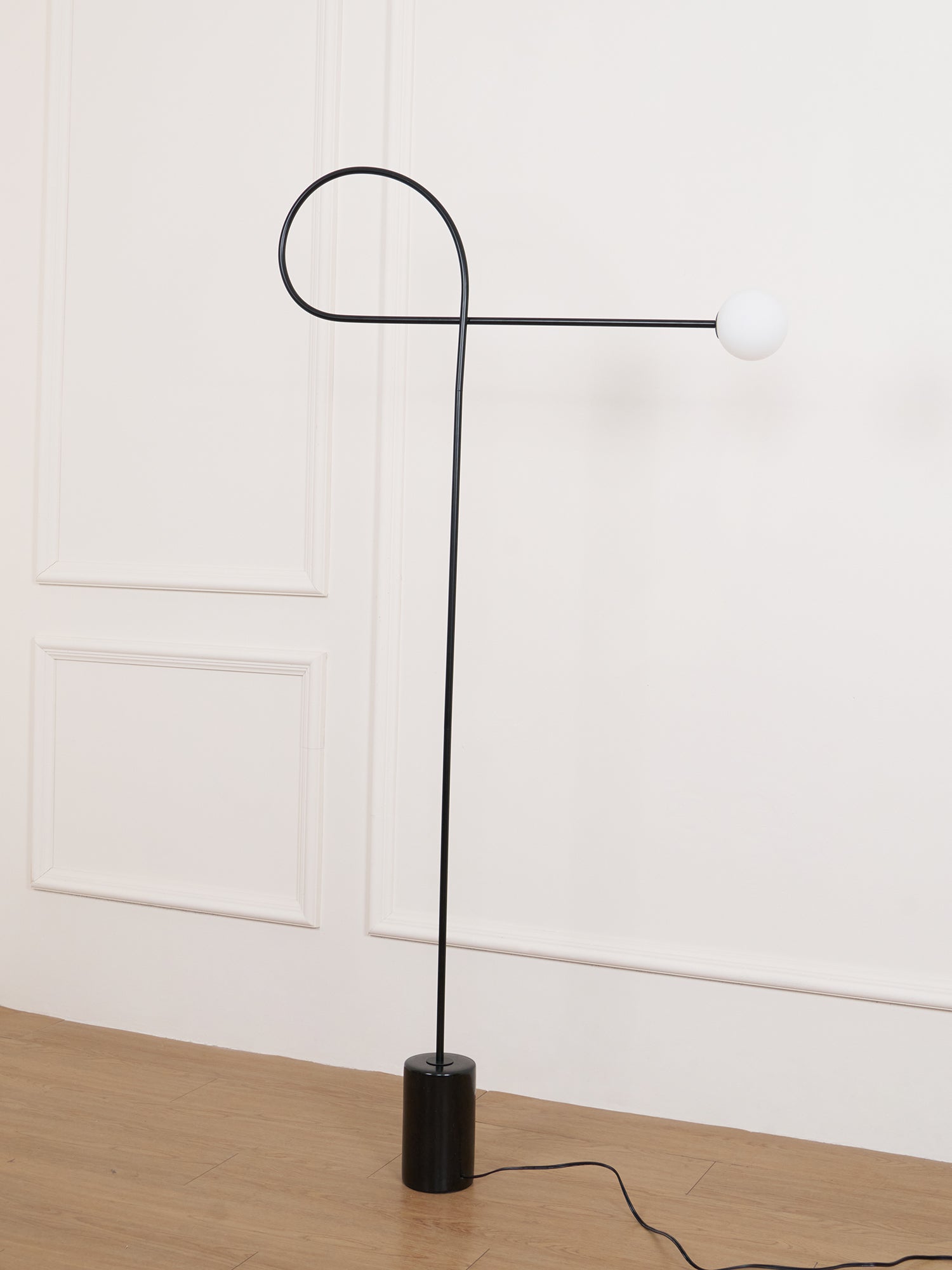 Zanoril Sculptural Floor Lamp-Neutral Decor