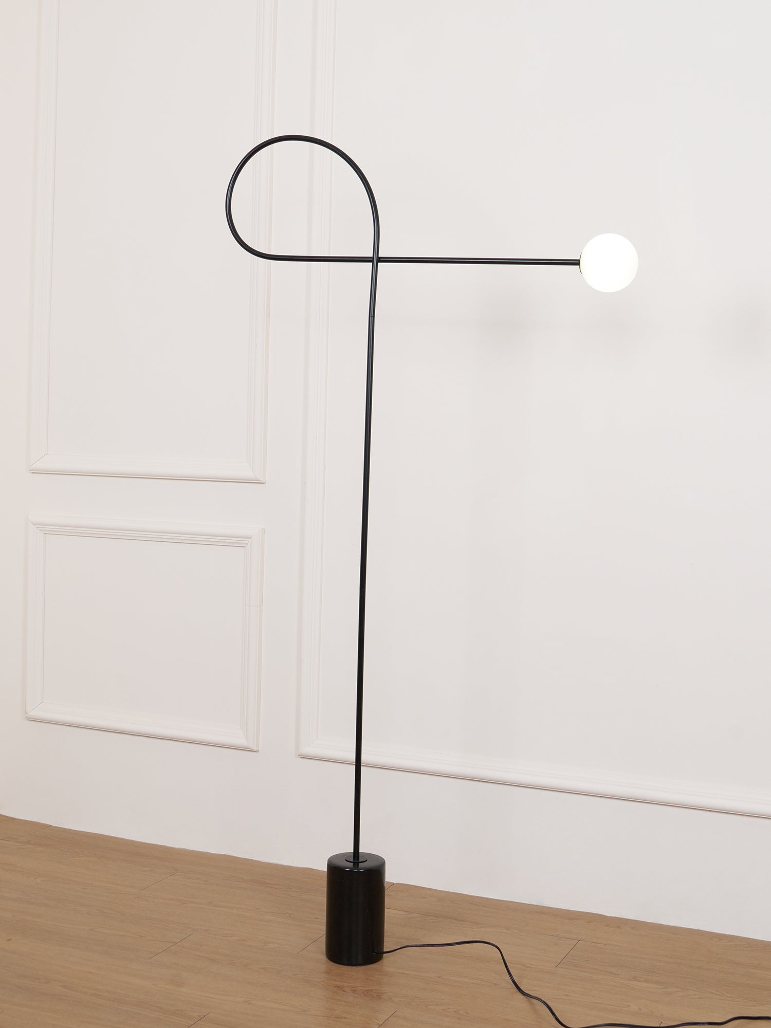 Zanoril Sculptural Floor Lamp-Neutral Decor