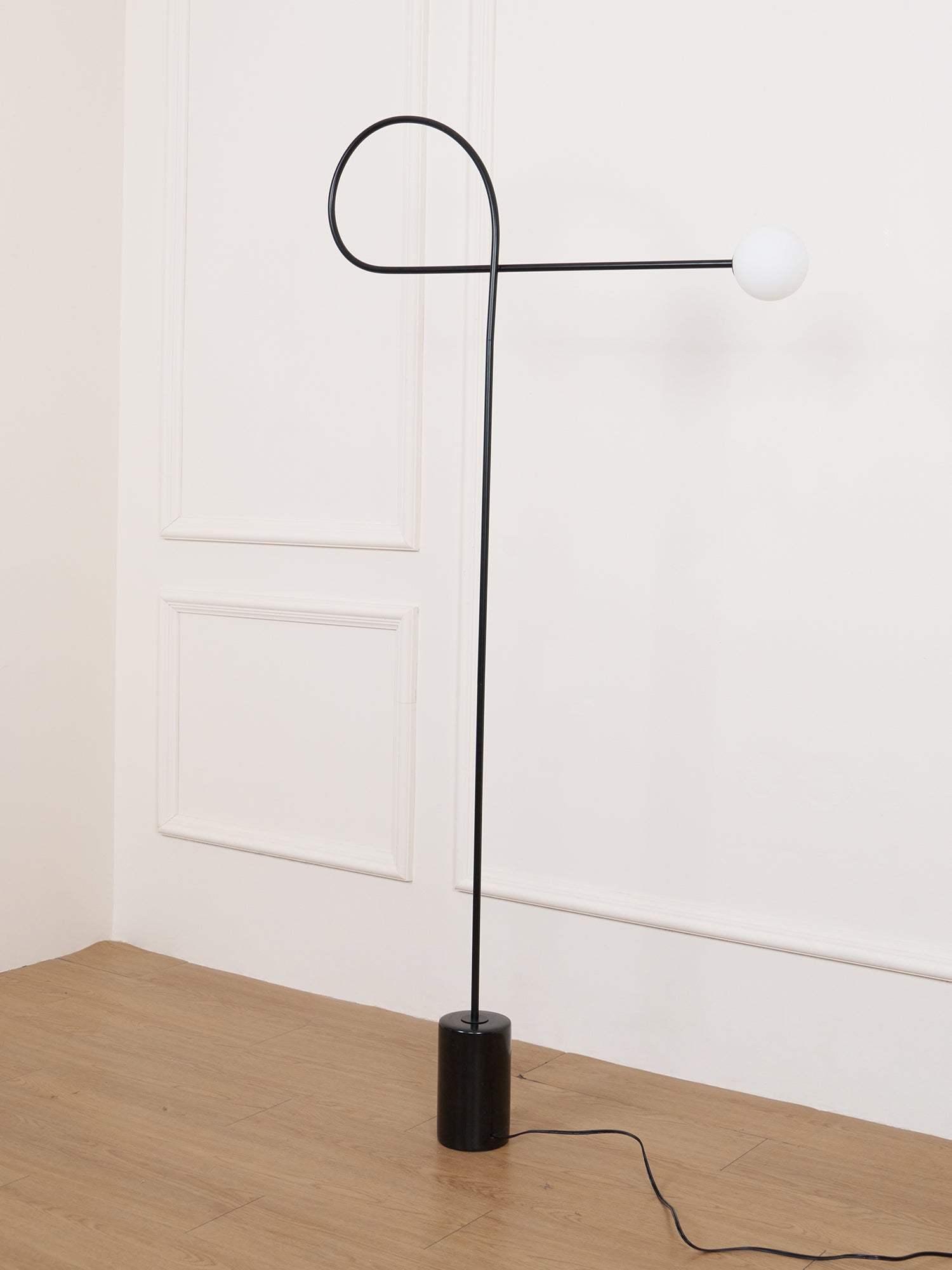 Zanoril Sculptural Floor Lamp-Neutral Decor