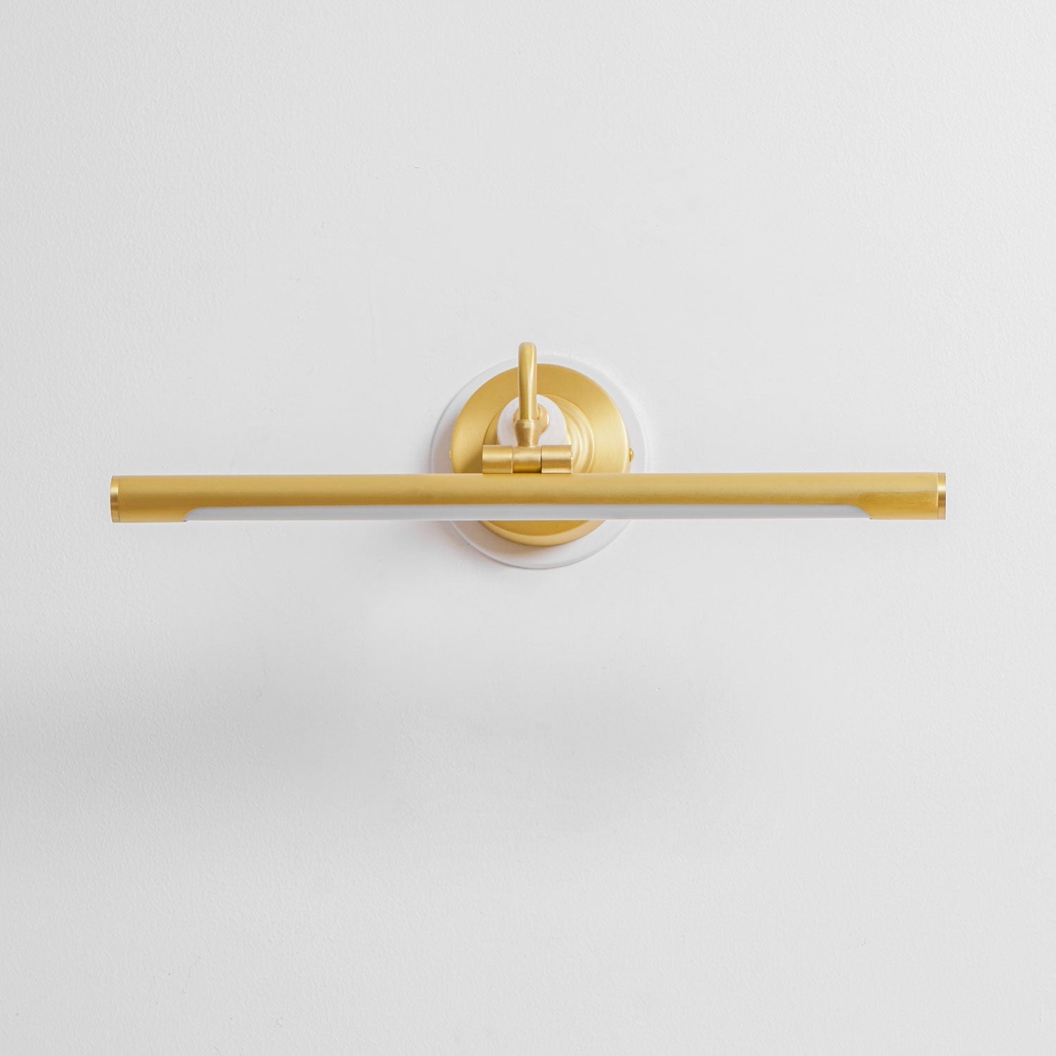 Liveno Elegance Art Linear Wall Light-Neutral Decor