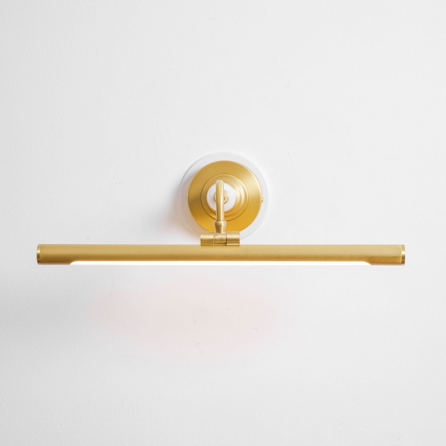 Liveno Elegance Art Linear Wall Light-Neutral Decor
