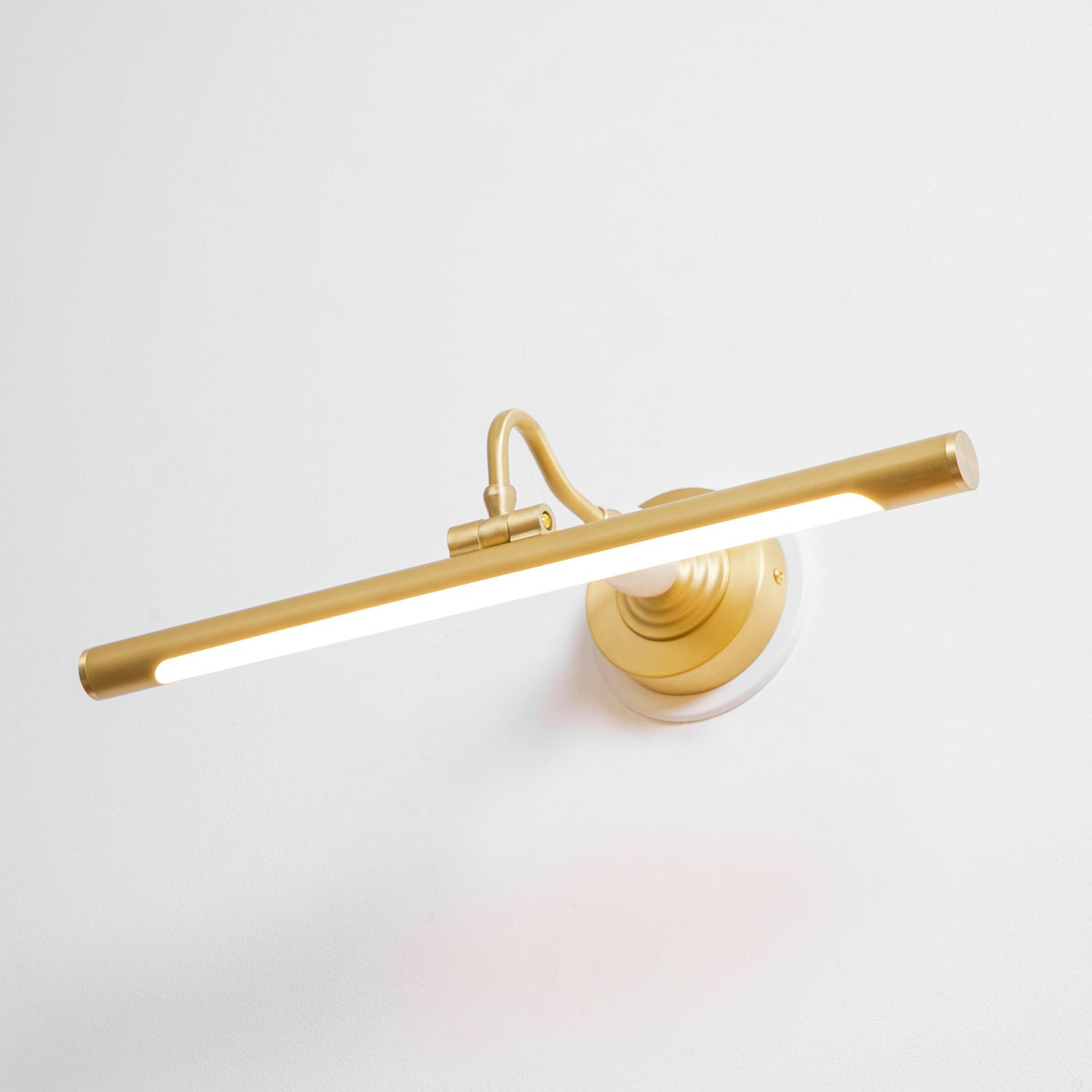 Liveno Elegance Art Linear Wall Light-Neutral Decor